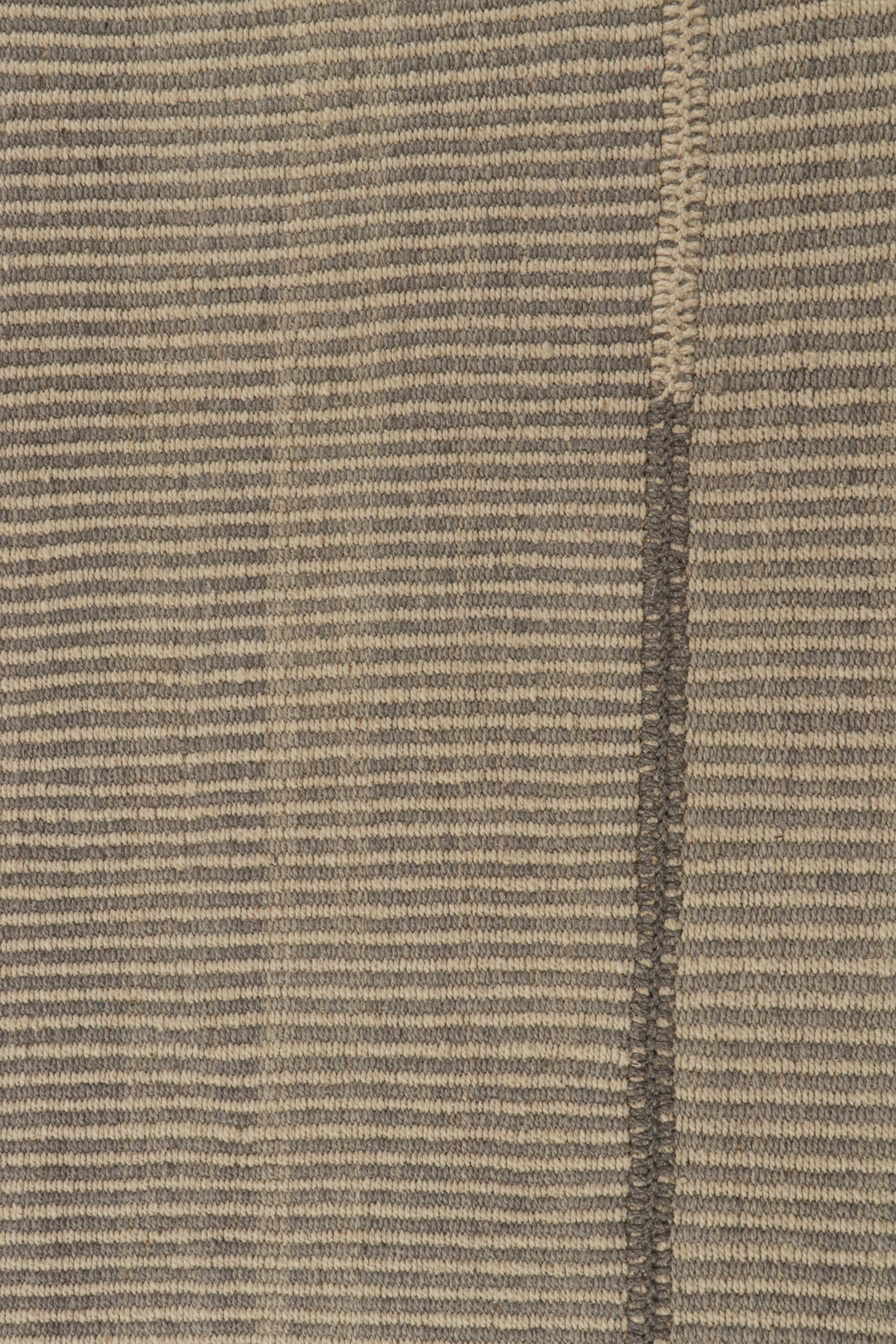 Rug & Kilim’s Contemporary Kilim in Beige and Brown Accents In New Condition For Sale In Long Island City, NY