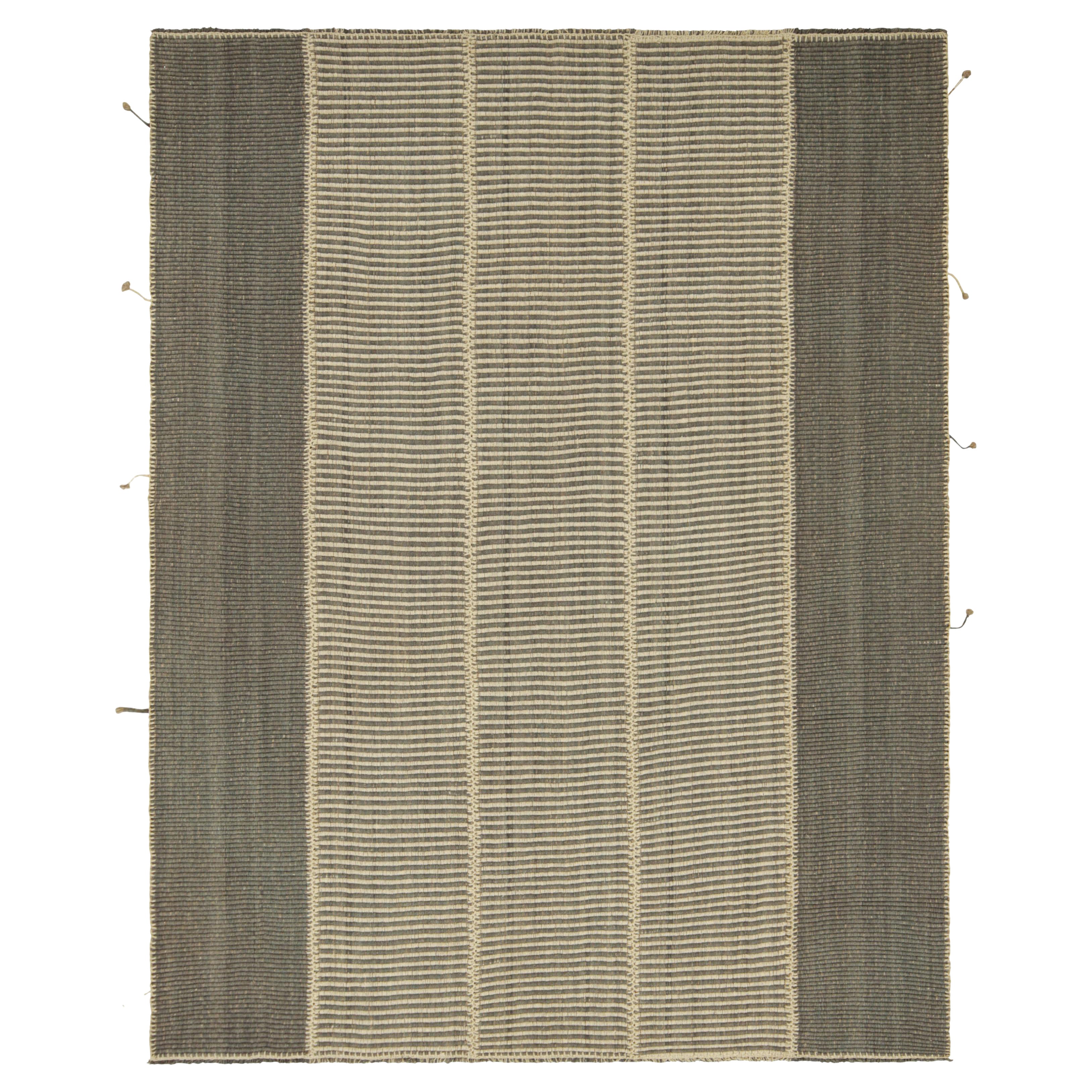 Rug & Kilim's Contemporary Kilim in Beige und Grauen Strukturstreifen