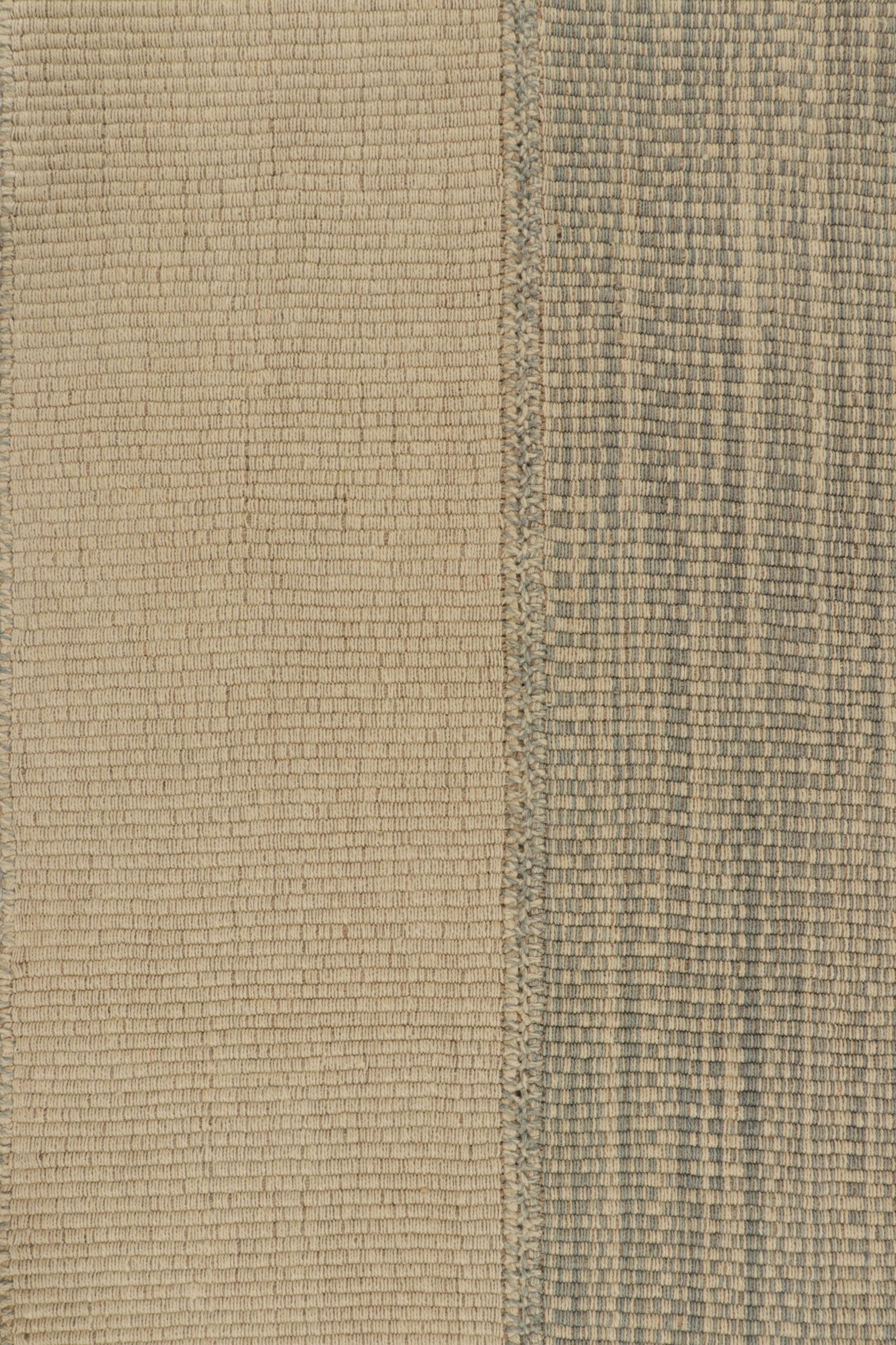 Rug & Kilim's Contemporary Kilim in Beige und Eisblau gestreift (Afghanisch) im Angebot