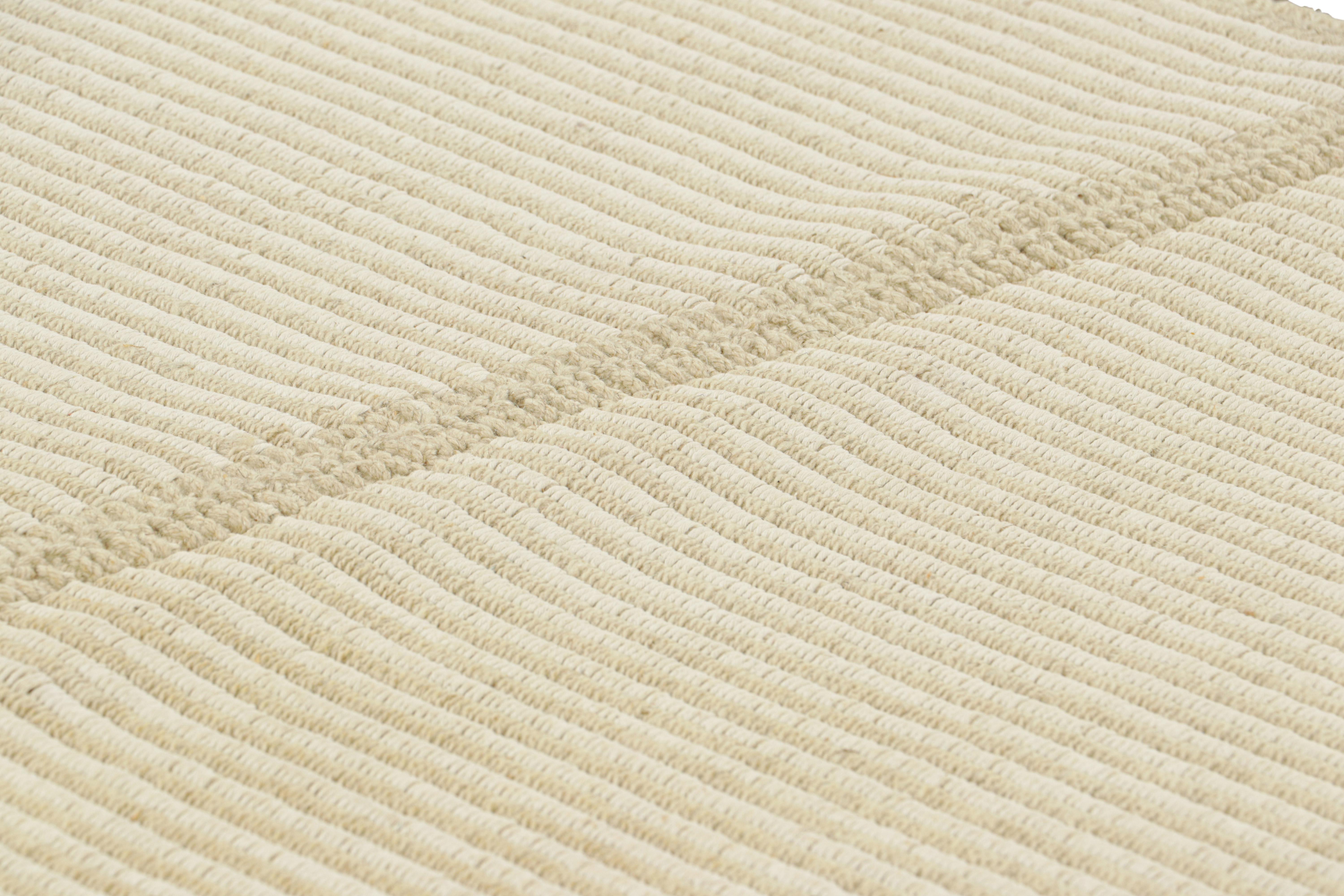 Tejido a mano en lana, este kilim de 3x4 pertenece a una nueva y emocionante colección de tejido plano a medida de Rug & Kilim.

Sobre el diseño:

