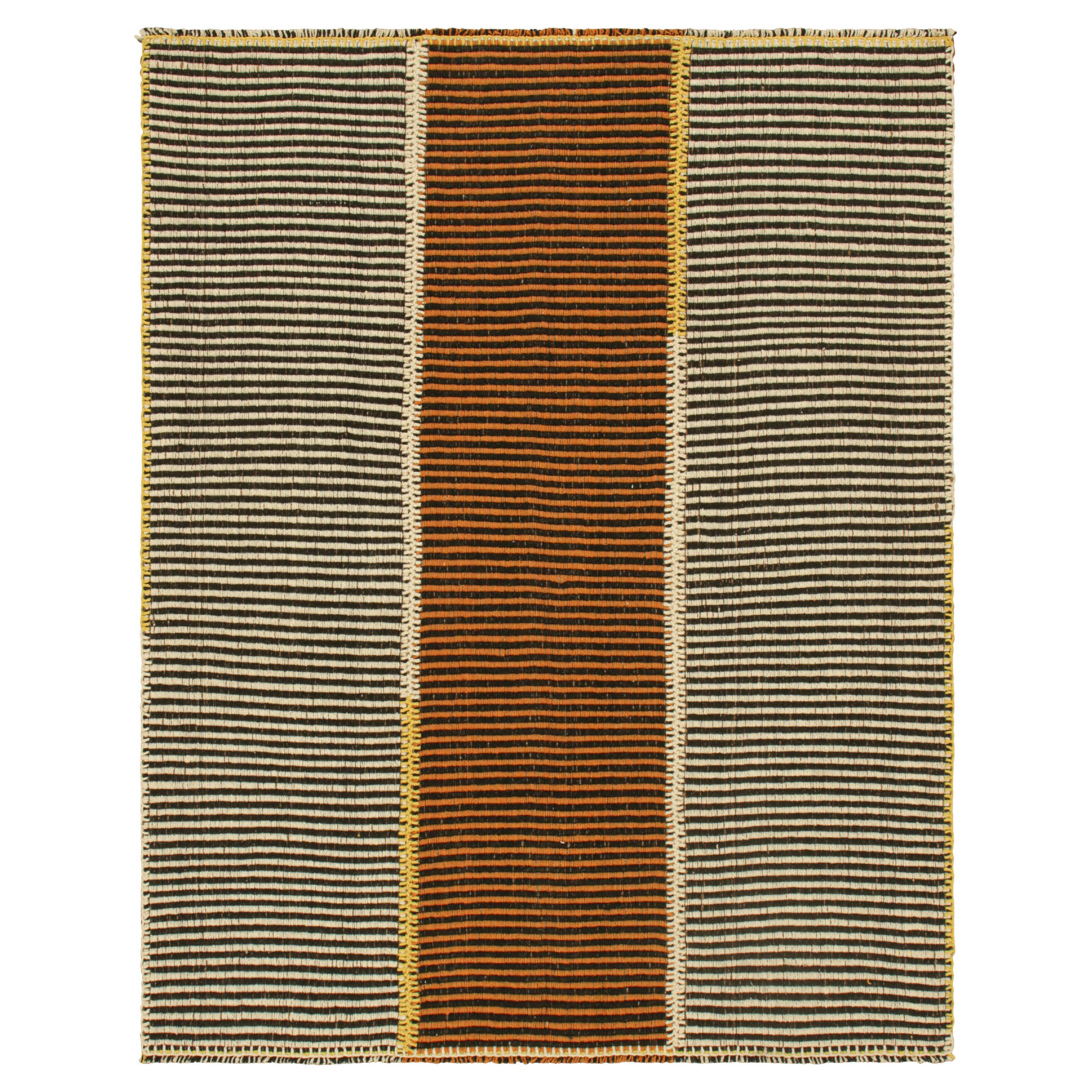 Rug & Kilim's Contemporary Kilim in Beige-Brown and Orange Textural Stripes (Kilim contemporain à rayures texturées beige, marron et orange)
