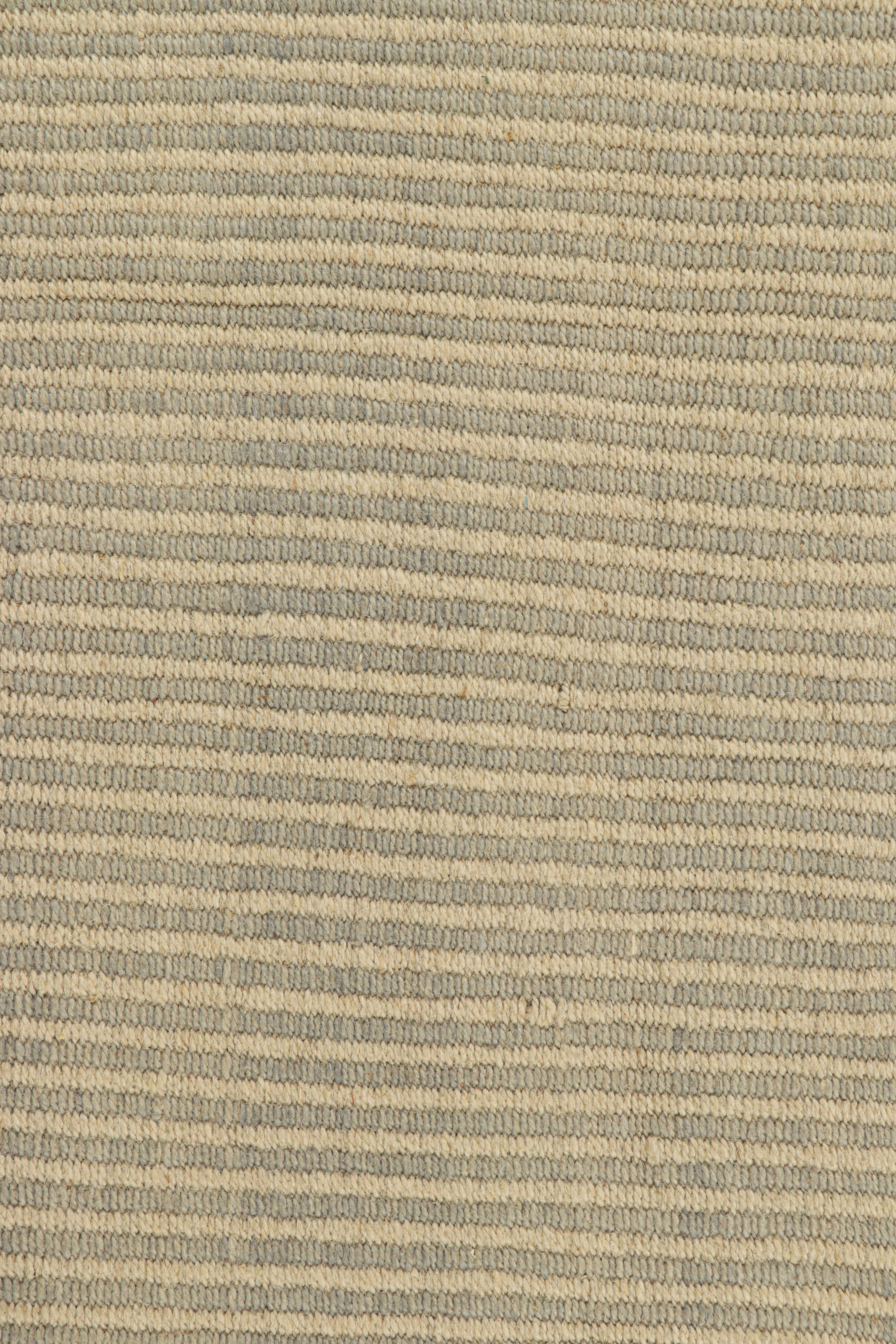 Rug & Kilim's Contemporary Kilim in Beige-Braun mit Strukturstreifen (Moderne) im Angebot