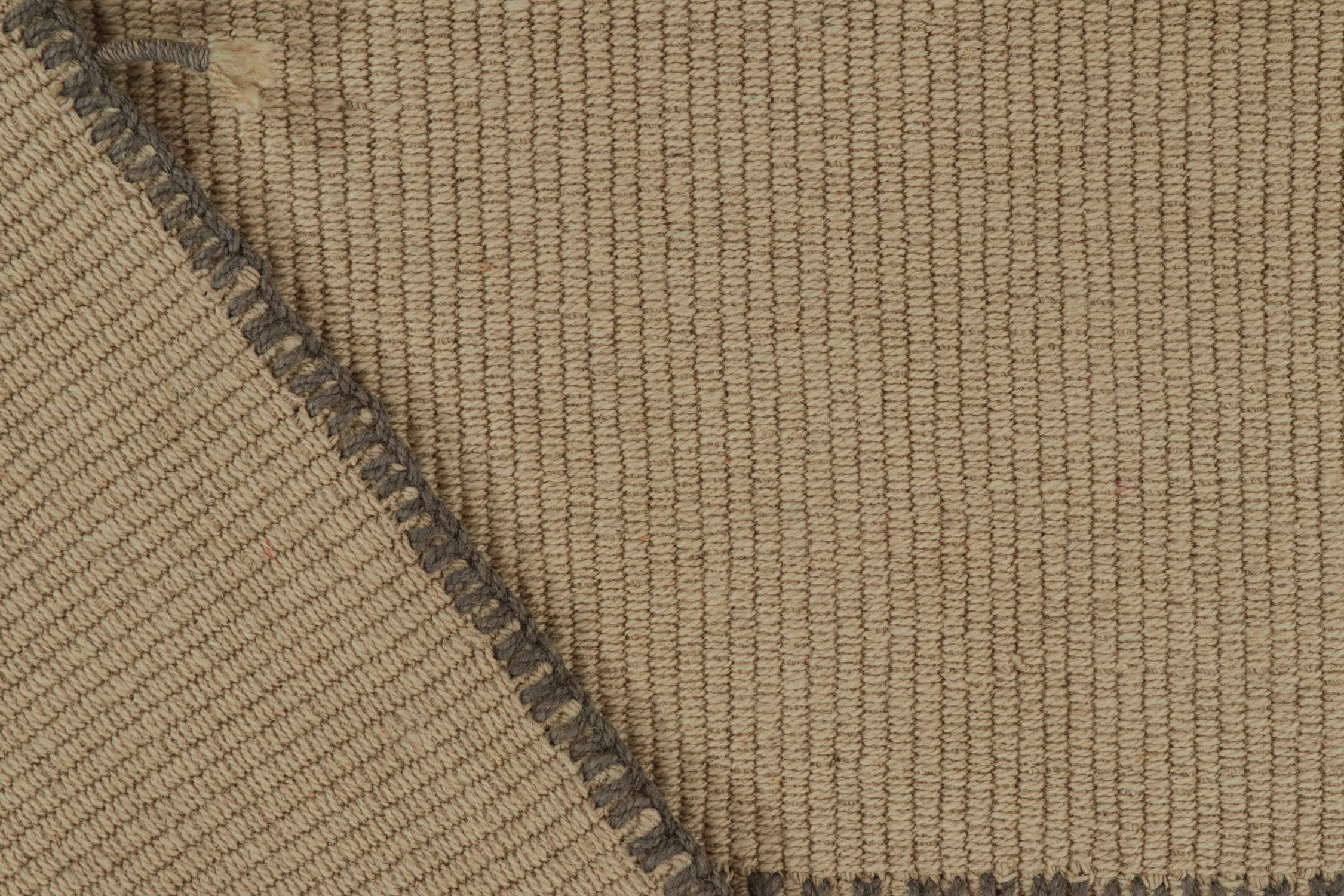 Kilim contemporáneo de Rug & Kilim en beige-marrón con toques grises Lana en venta