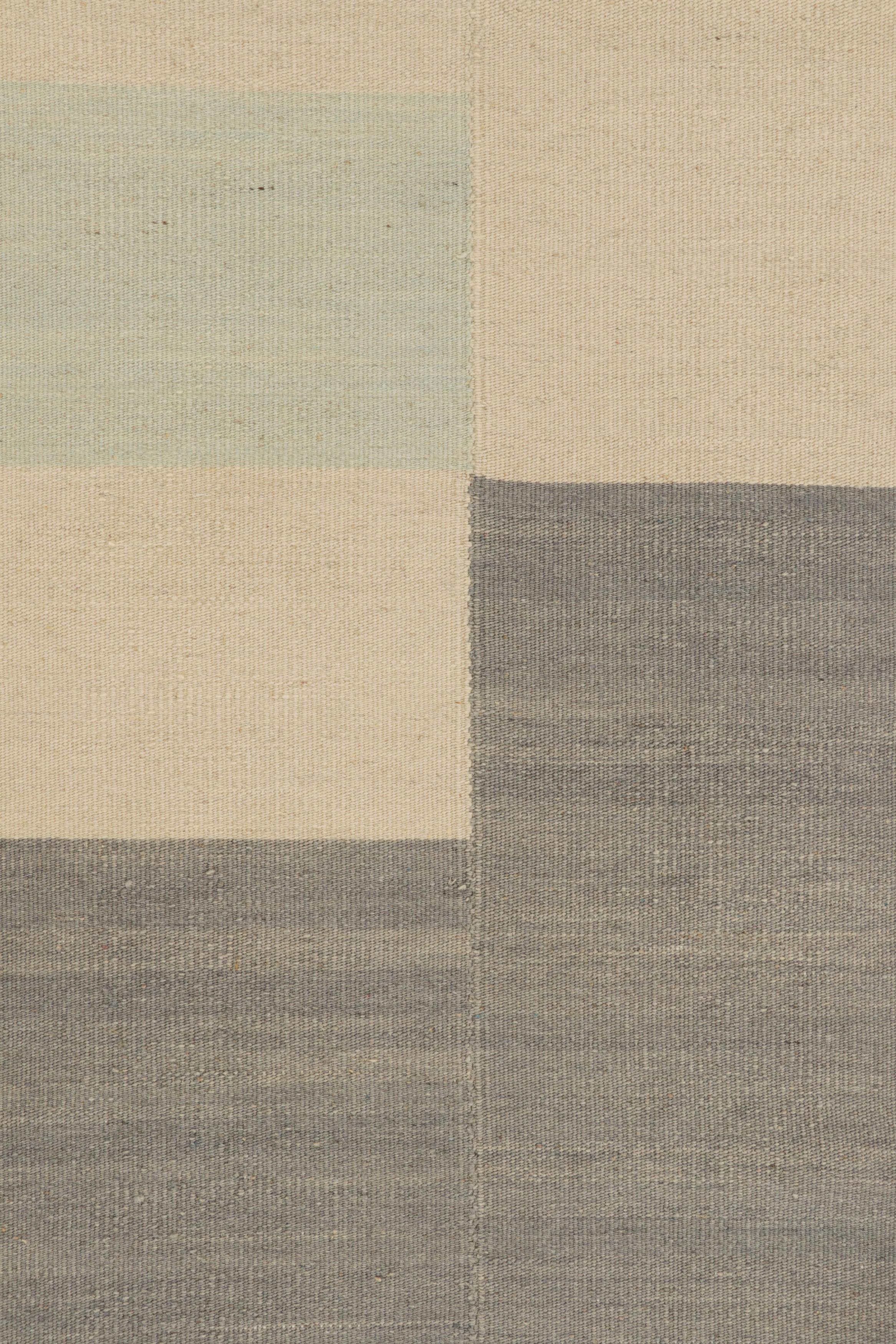 Afghan Rug & Kilim's Contemporary Kilim in Beige, Green and Gray Tones (Kilim contemporain dans les tons beige, vert et gris) en vente