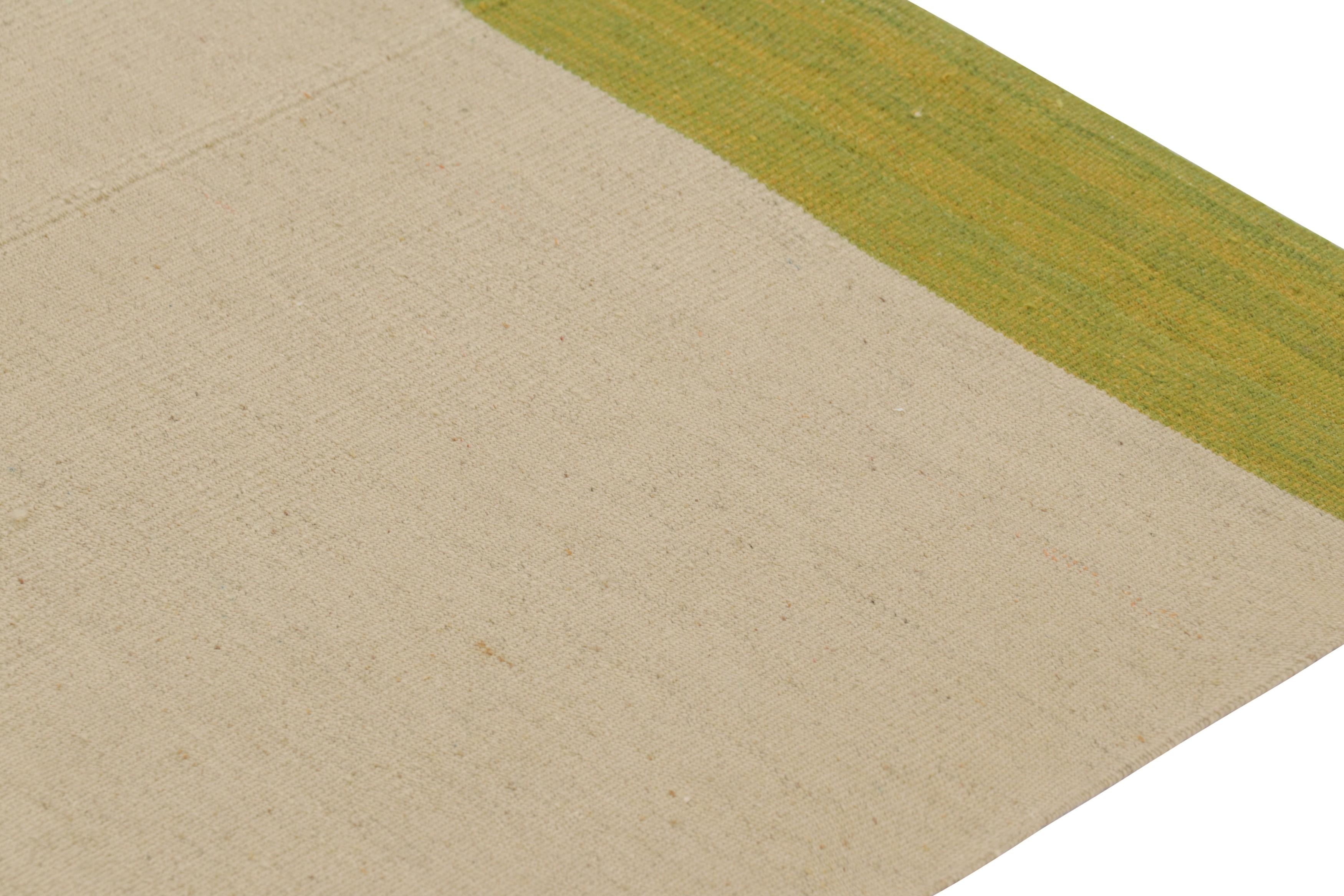 XXIe siècle et contemporain Rug & Kilim's Contemporary Kilim in Beige, Green and Gray Tones (Kilim contemporain dans les tons beige, vert et gris) en vente