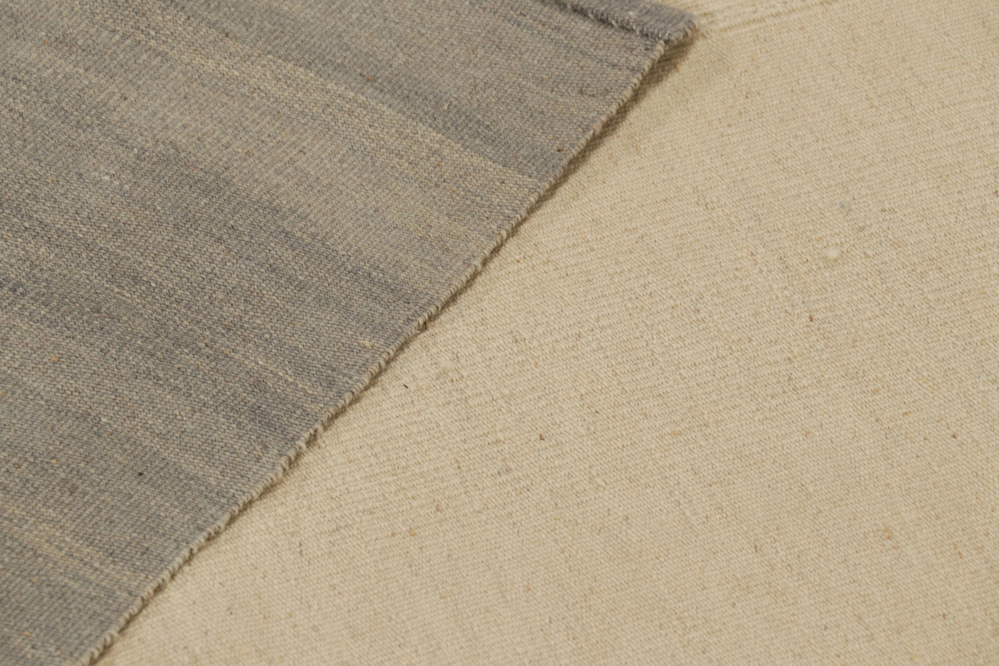 Rug & Kilim's Contemporary Kilim in Beige, Green and Gray Tones (Kilim contemporain dans les tons beige, vert et gris) en vente 1