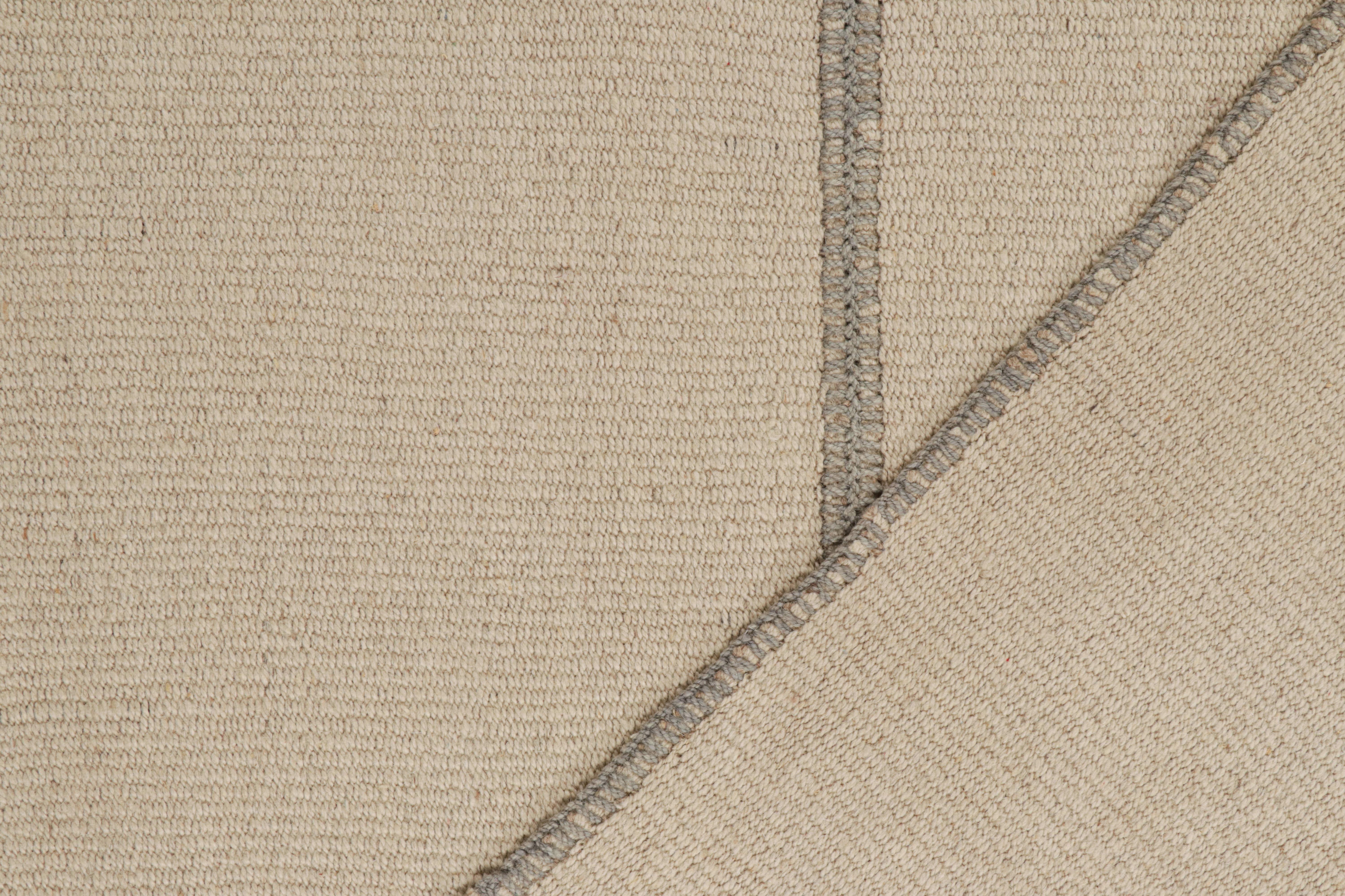 XXIe siècle et contemporain Rug & Kilim's Contemporary Kilim in Beige & Grey Stripes (Kilim contemporain à rayures beiges et grises) en vente