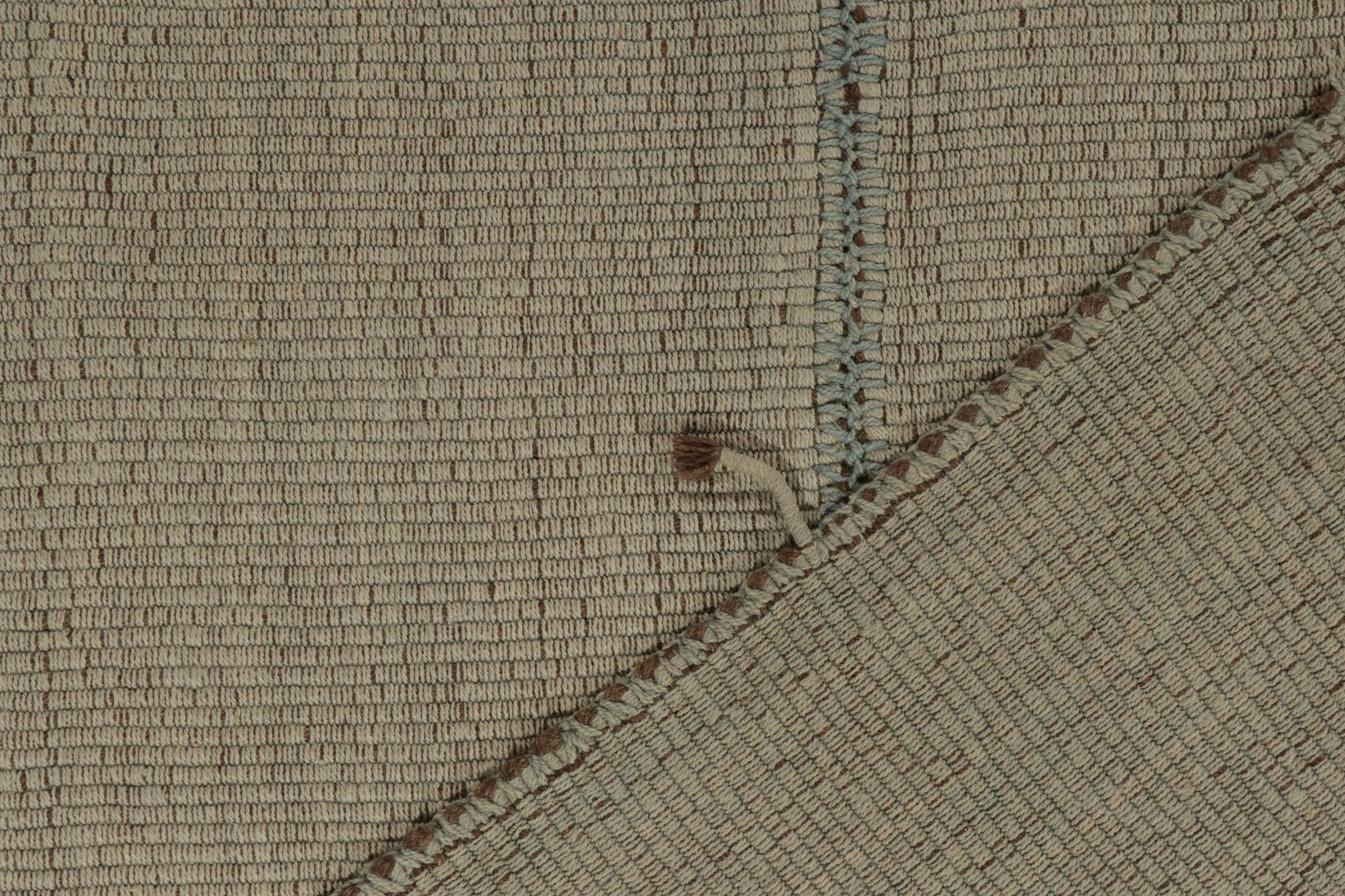 Laine Rug & Kilim's Contemporary Kilim in Beige Panels with Blue Stripes (Kilim contemporain en panneaux beiges avec des rayures bleues) en vente