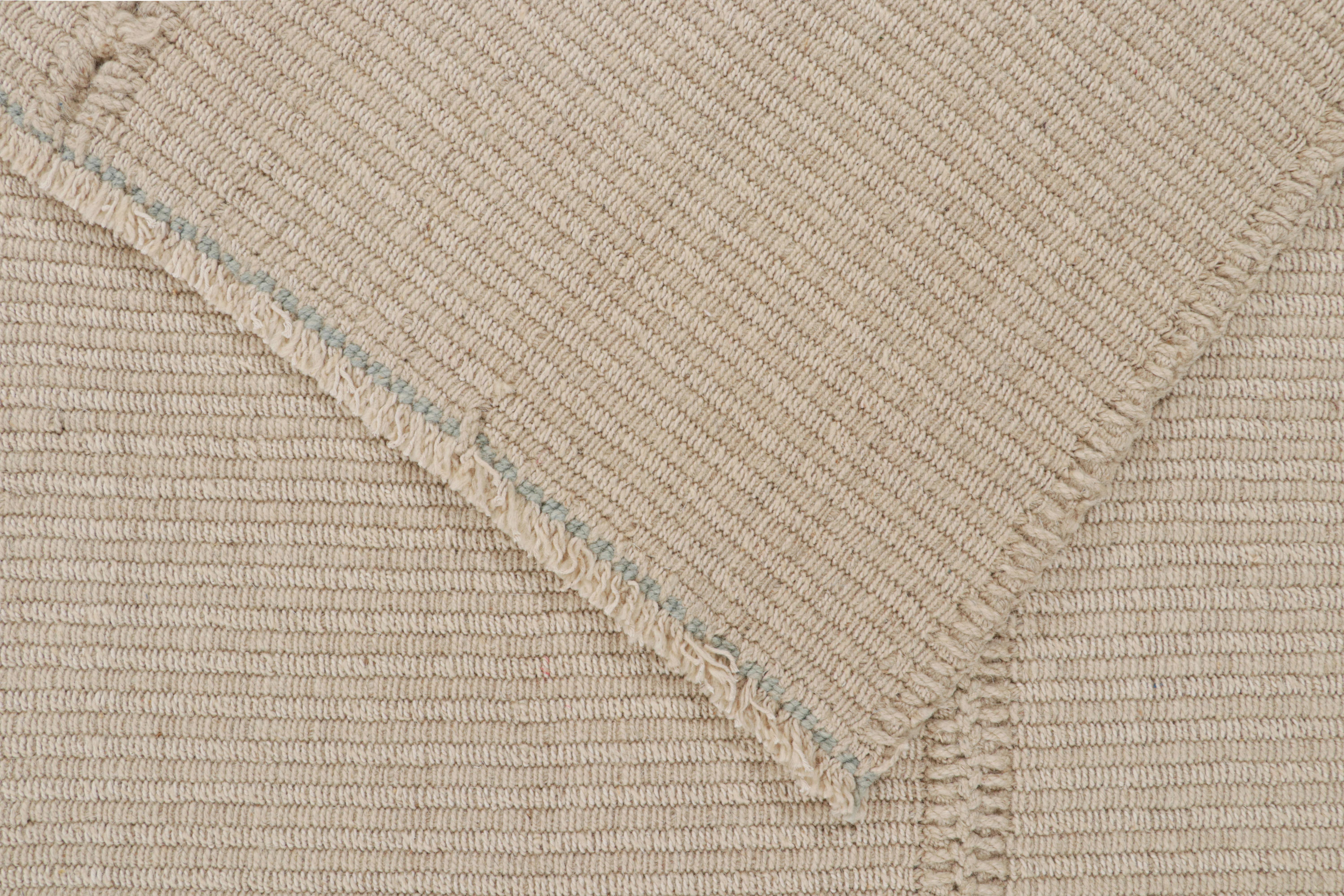 XXIe siècle et contemporain Rug & Kilim’s Contemporary Kilim in Beige with Blue Accent en vente