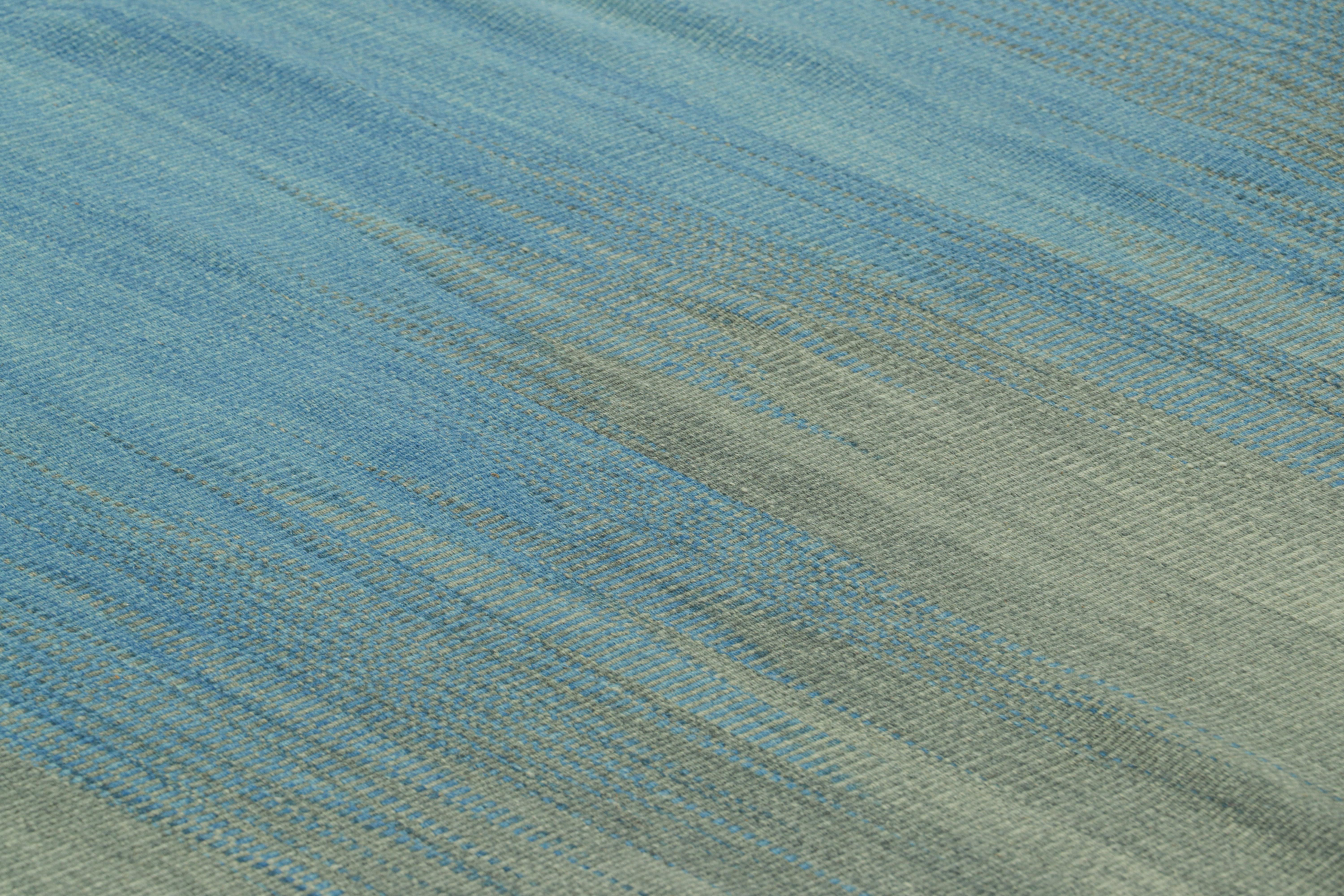 Tessuto a mano in lana, questo Kilim 7x9 fa parte di una nuova collezione contemporanea a trama piatta di Rug & Kilim.

Sul design: 

Questa rivisitazione moderna della classica tessitura a pannelli presenta un favoloso e unico gioco di righe