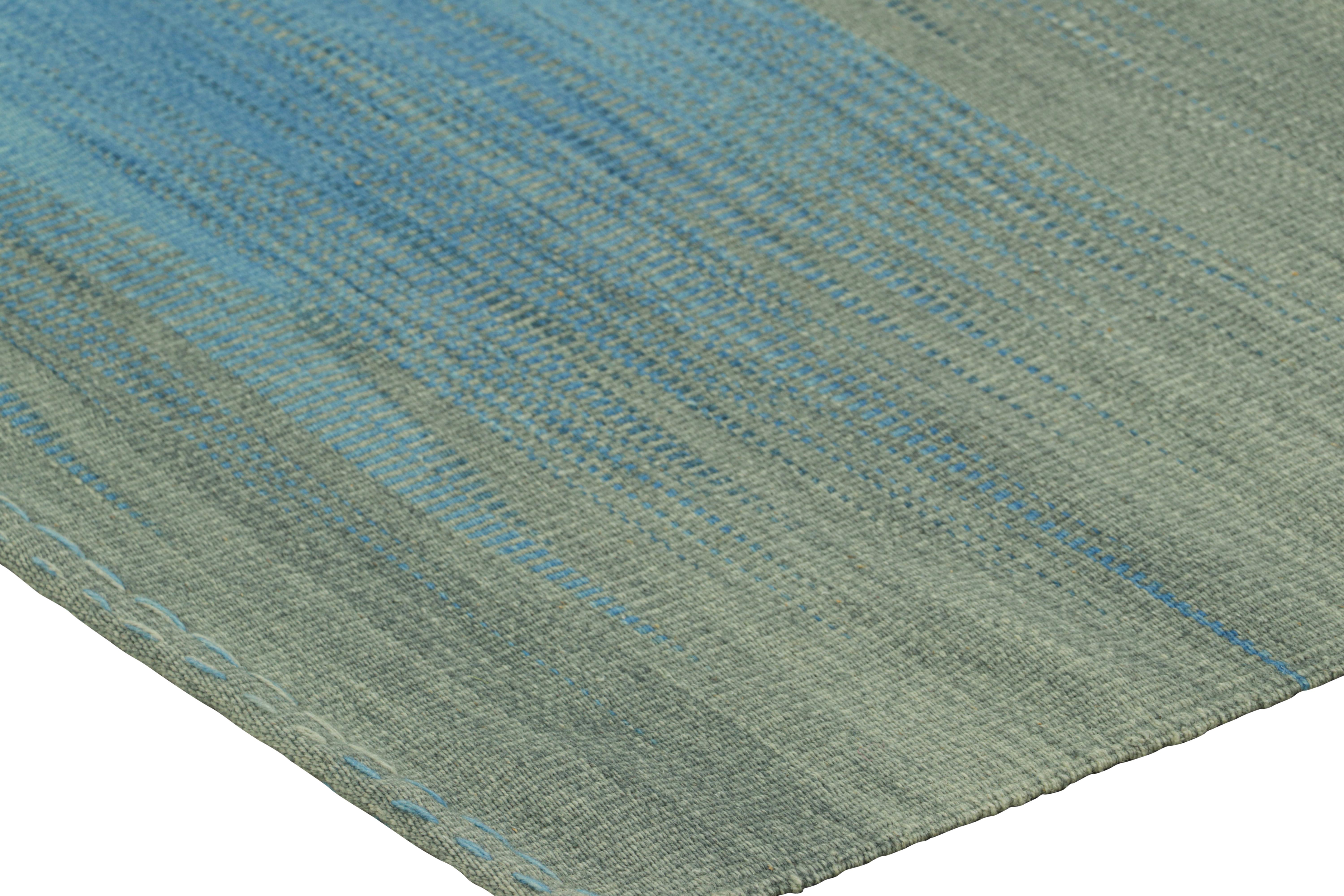Rug & Kilim's Contemporary Kilim in blauen und grünen Streifen und geometrischen Mustern im Zustand „Neu“ im Angebot in Long Island City, NY