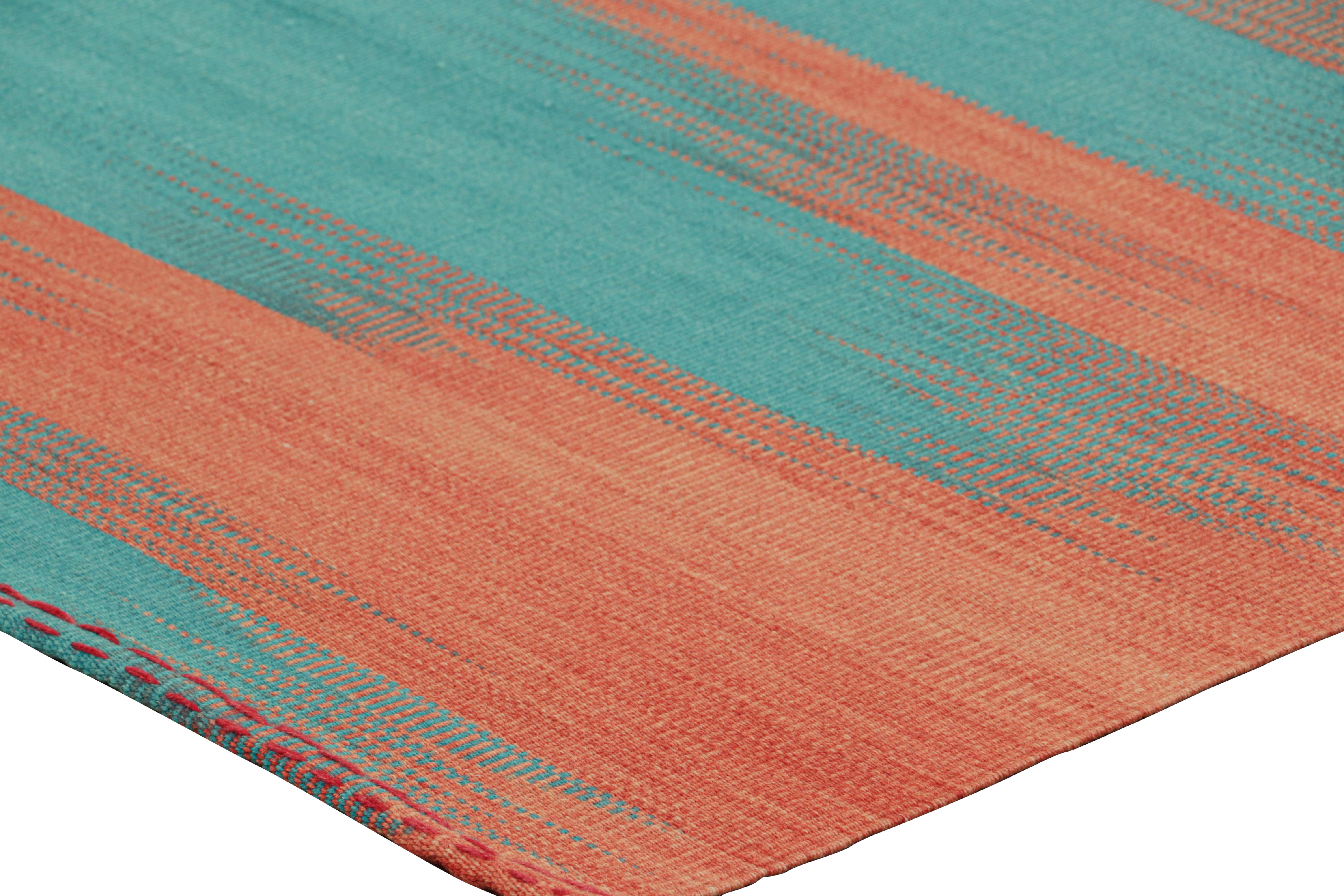 Rug & Kilim: Kilim contemporaneo a strisce blu e rosse e motivi geometrici In condizioni Nuovo in vendita a Long Island City, NY