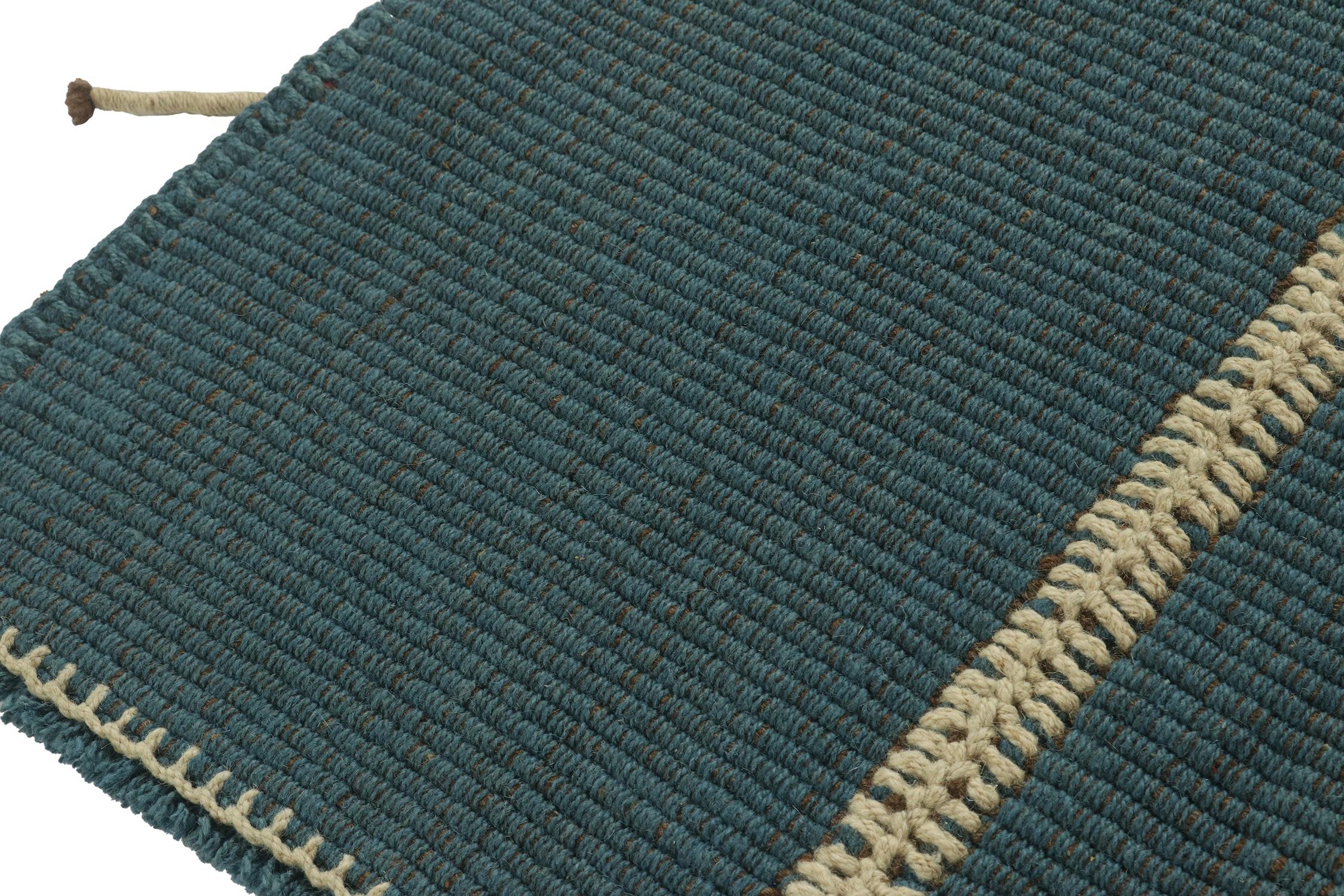 Kilim contemporáneo de Rug & Kilim en azul con detalles en blanco y marrón Afgano en venta