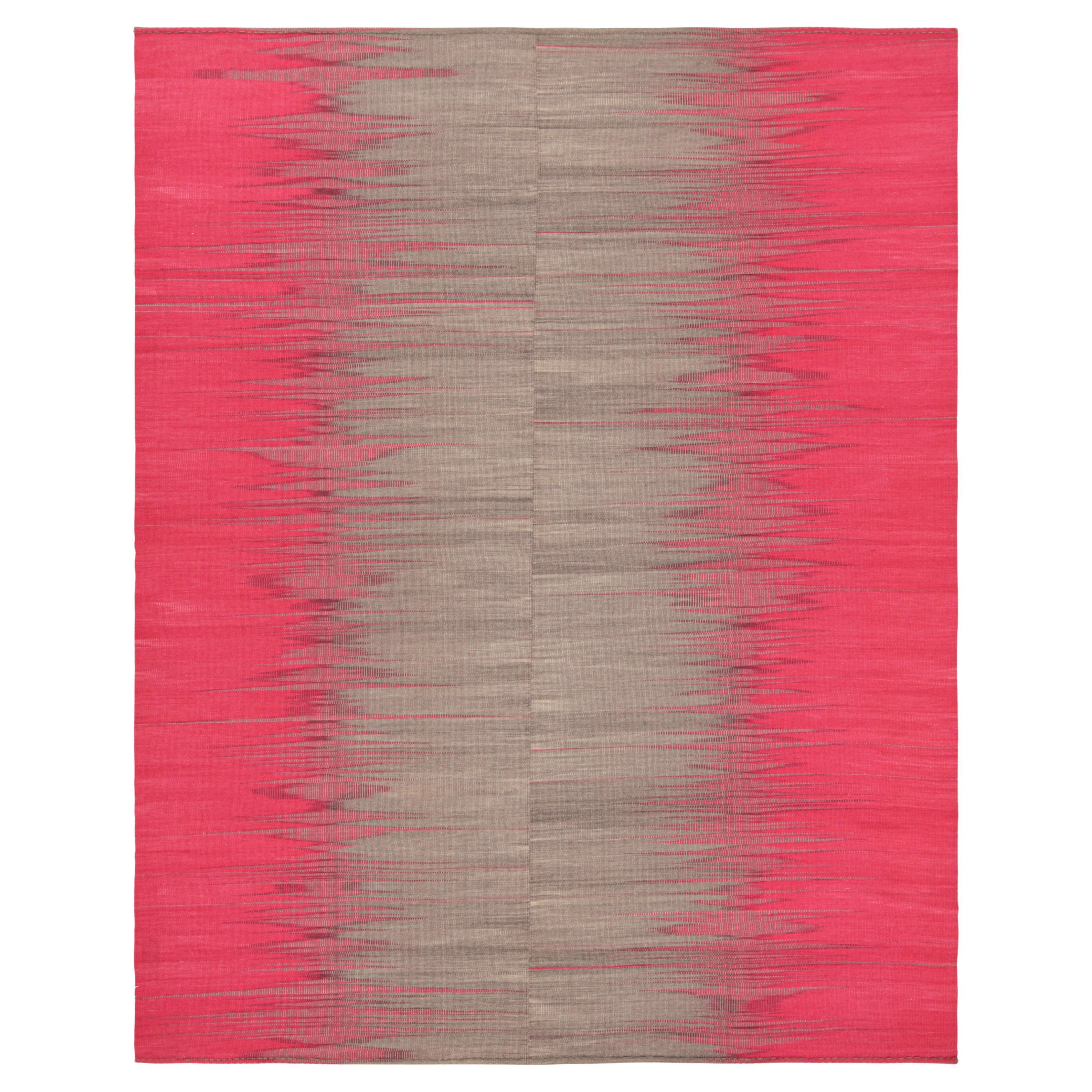 Rug & Kilim's Contemporary Kilim in Brown & Pink Stripes & Geometric Patterns (Kilim contemporain à rayures et motifs géométriques bruns et roses)