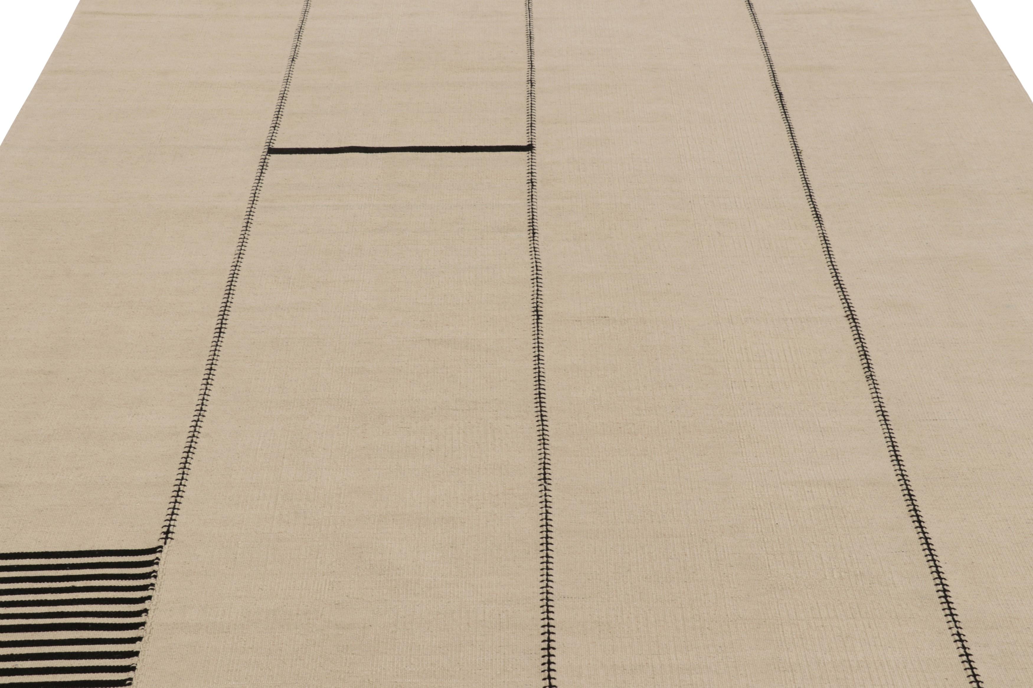 Tessuto a mano in lana, questo Kilim contemporaneo 7x10 fa parte di una nuova ed entusiasmante collezione a tessitura piatta personalizzabile di Rug & Kilim.

Sul design:

Dalla nostra amata collezione 