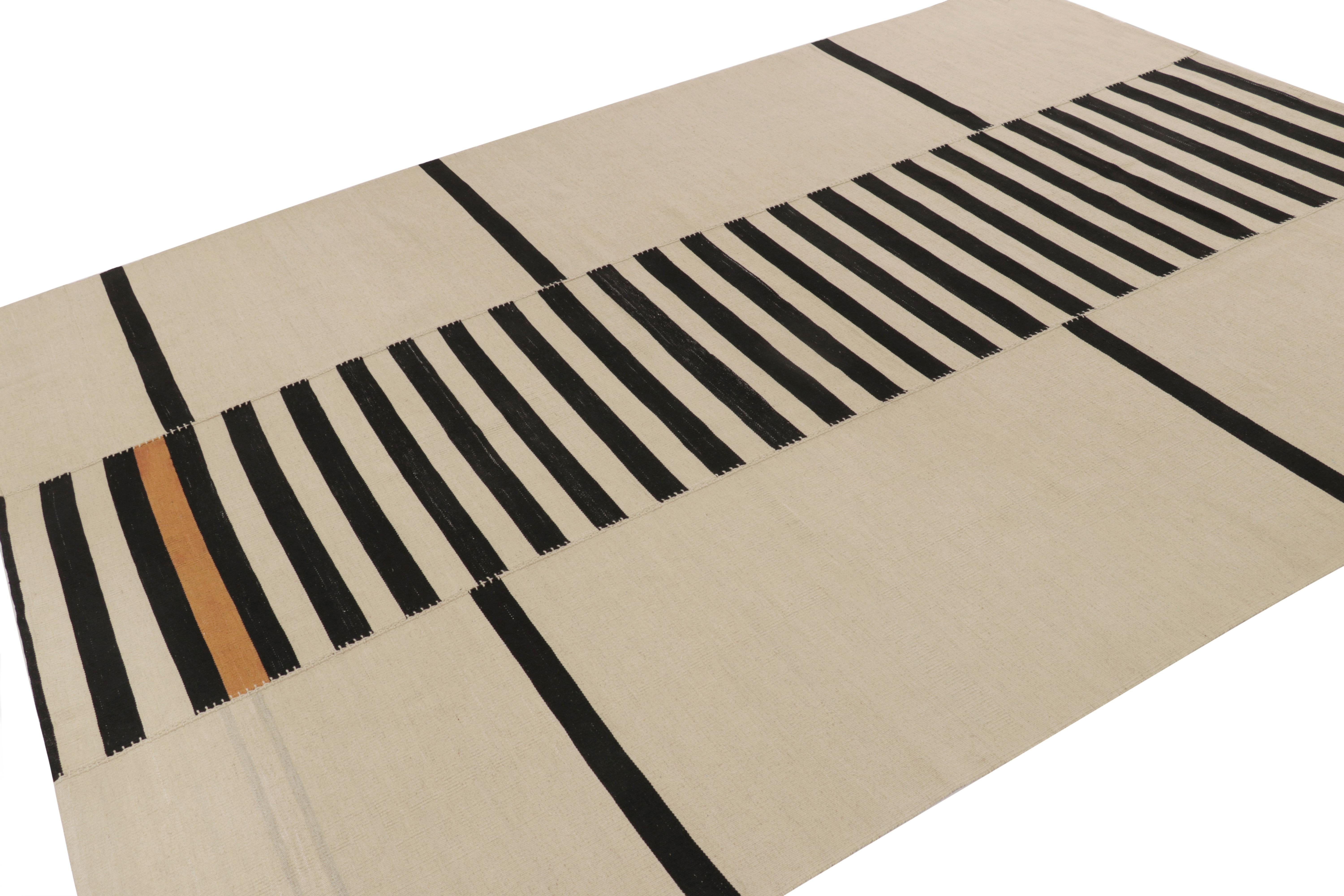 Rug & Kilim's Contemporary Kilim in Cream and Black Tones (Kilim contemporain dans les tons crème et noir) Neuf - En vente à Long Island City, NY