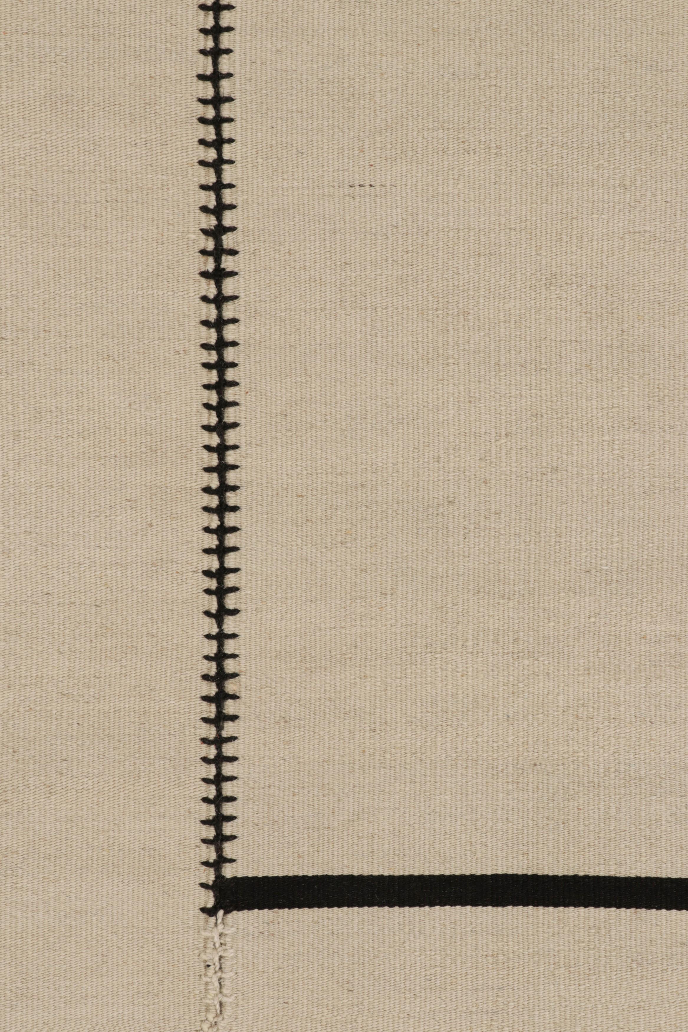 XXI secolo e contemporaneo Rug & Kilim: un kilim contemporaneo nei toni del crema e del nero in vendita
