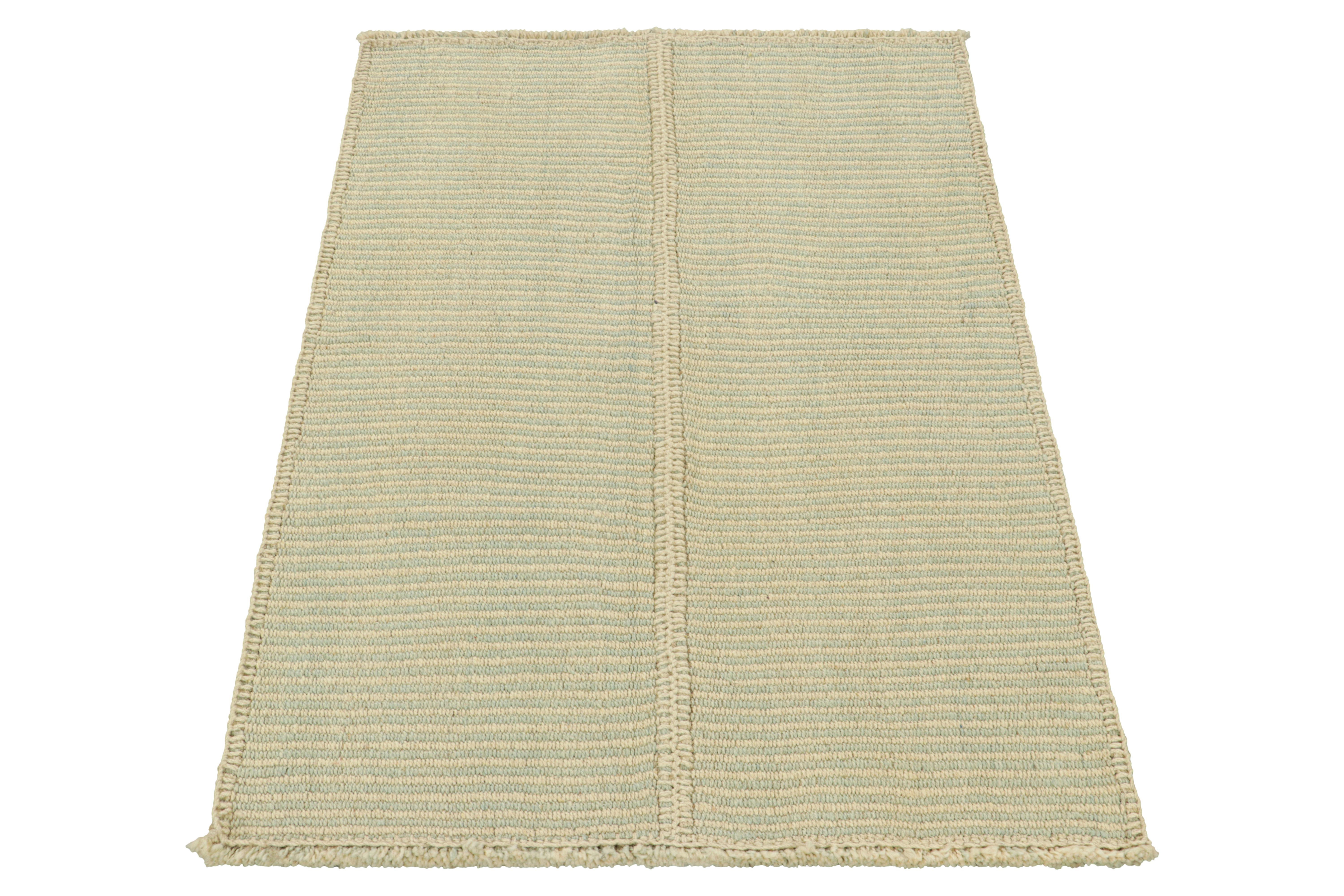 Afghan Rug & Kilim's Contemporary Kilim in Cream White and Blue Textural Stripes (Kilim contemporain à rayures texturées crème, blanches et bleues) en vente