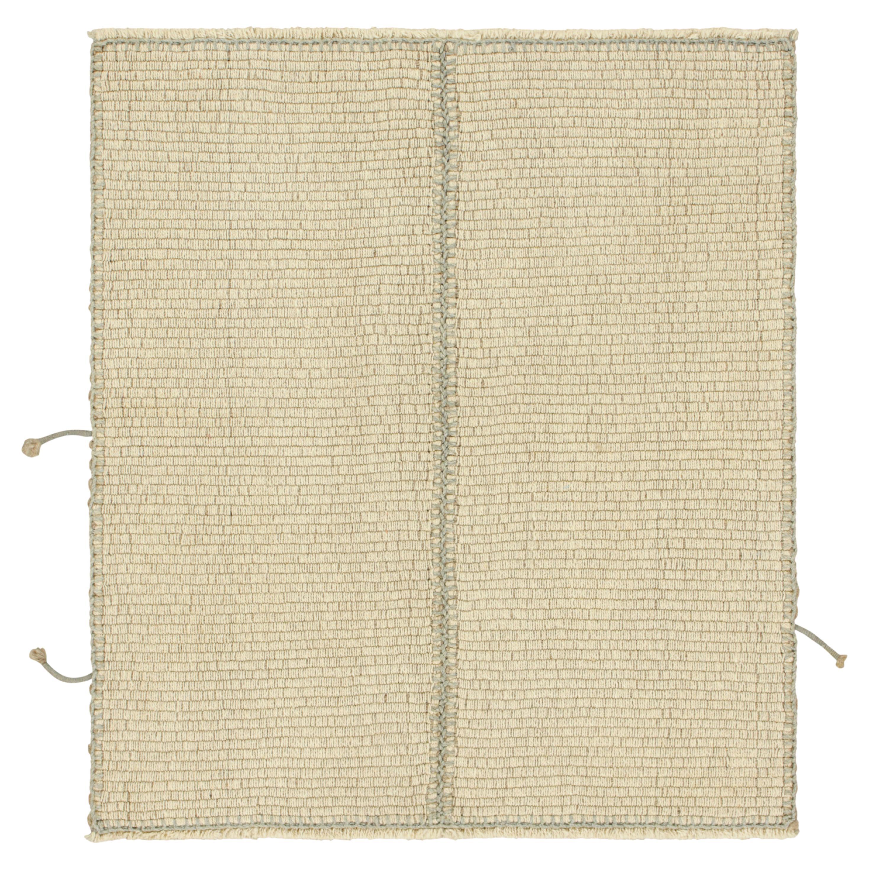 Rug & Kilim's Contemporary Kilim in Cream White and Blue Textural Stripes (Kilim contemporain à rayures texturées crème, blanches et bleues)