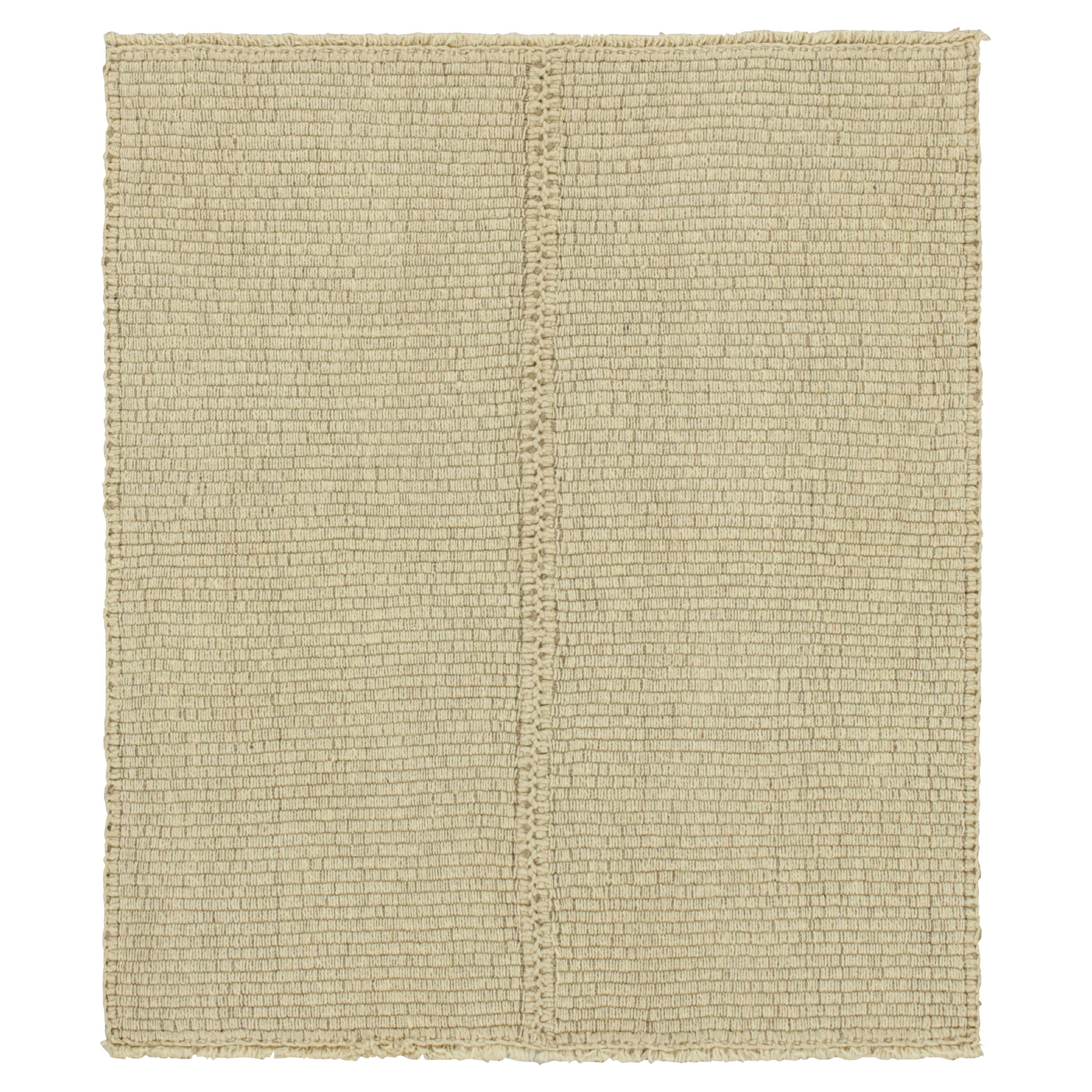 Rug & Kilim's Contemporary Kilim in Cream White Textural Stripes (Kilim contemporain à rayures texturées crème et blanc) en vente