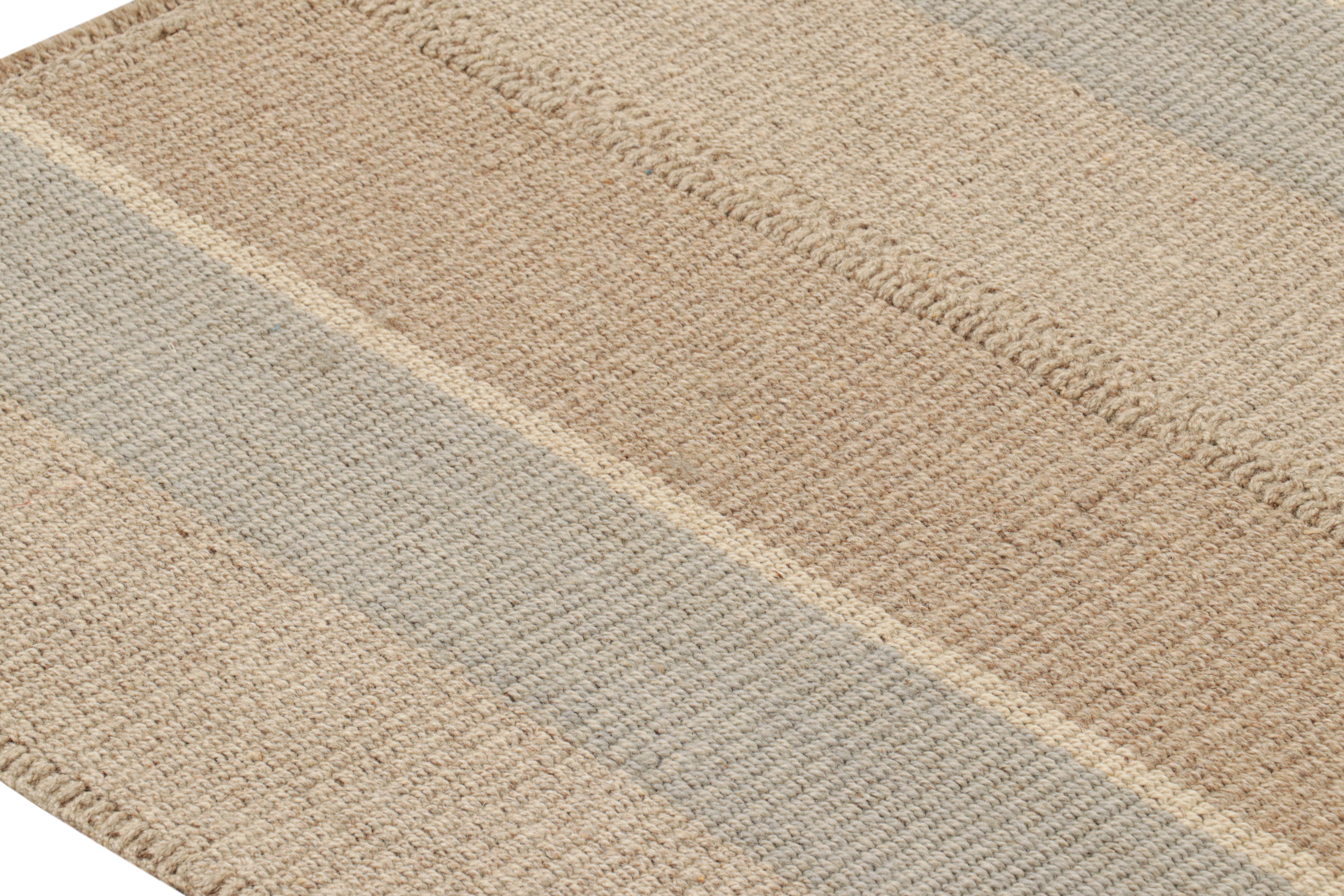 Rug & Kilim's Contemporary Kilim in Grau und Beige-Braun mit Strukturstreifen im Zustand „Neu“ im Angebot in Long Island City, NY
