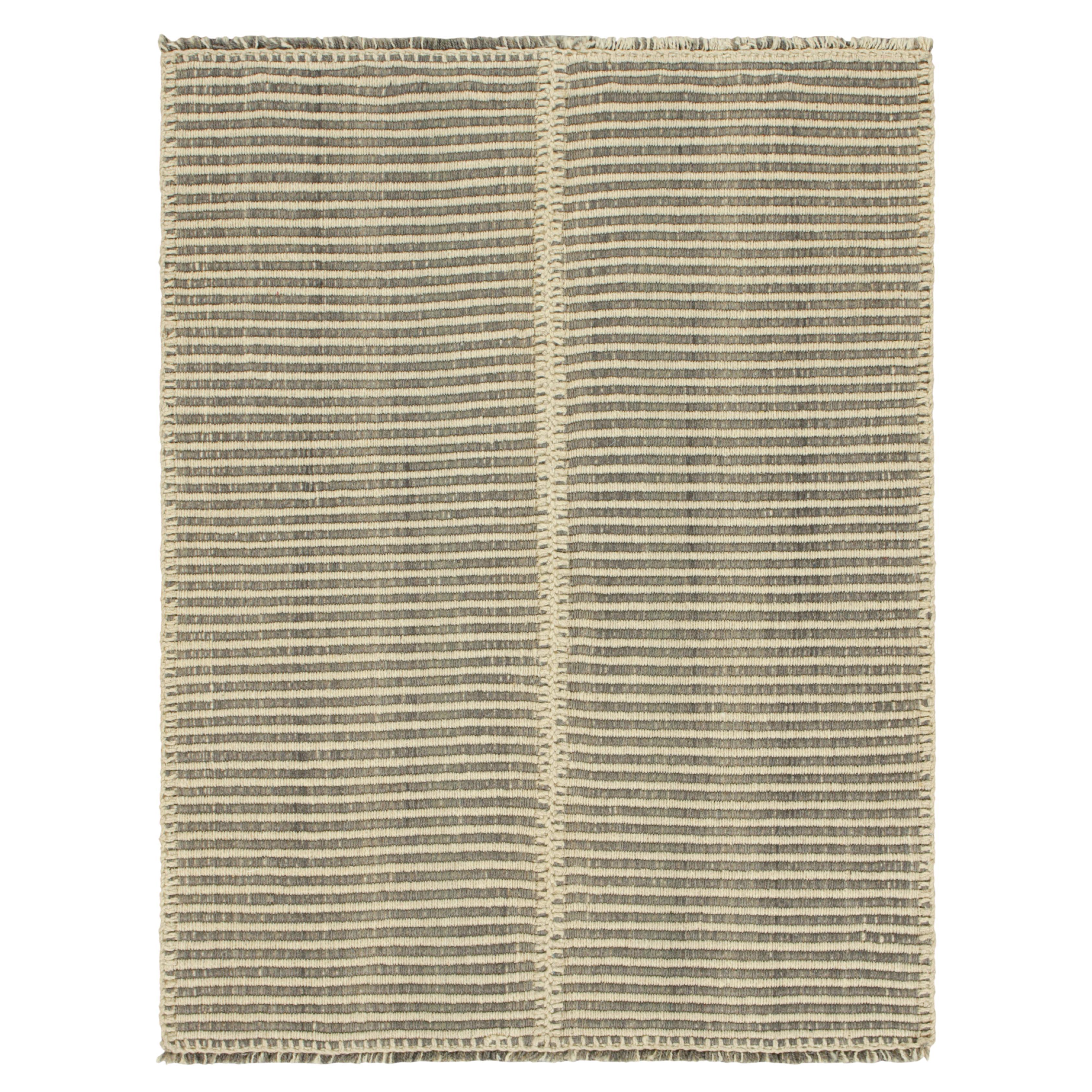 Rug & Kilim's Contemporary Kilim in Gray and Beige Textural Stripes (Kilim contemporain à rayures texturées grises et beiges)