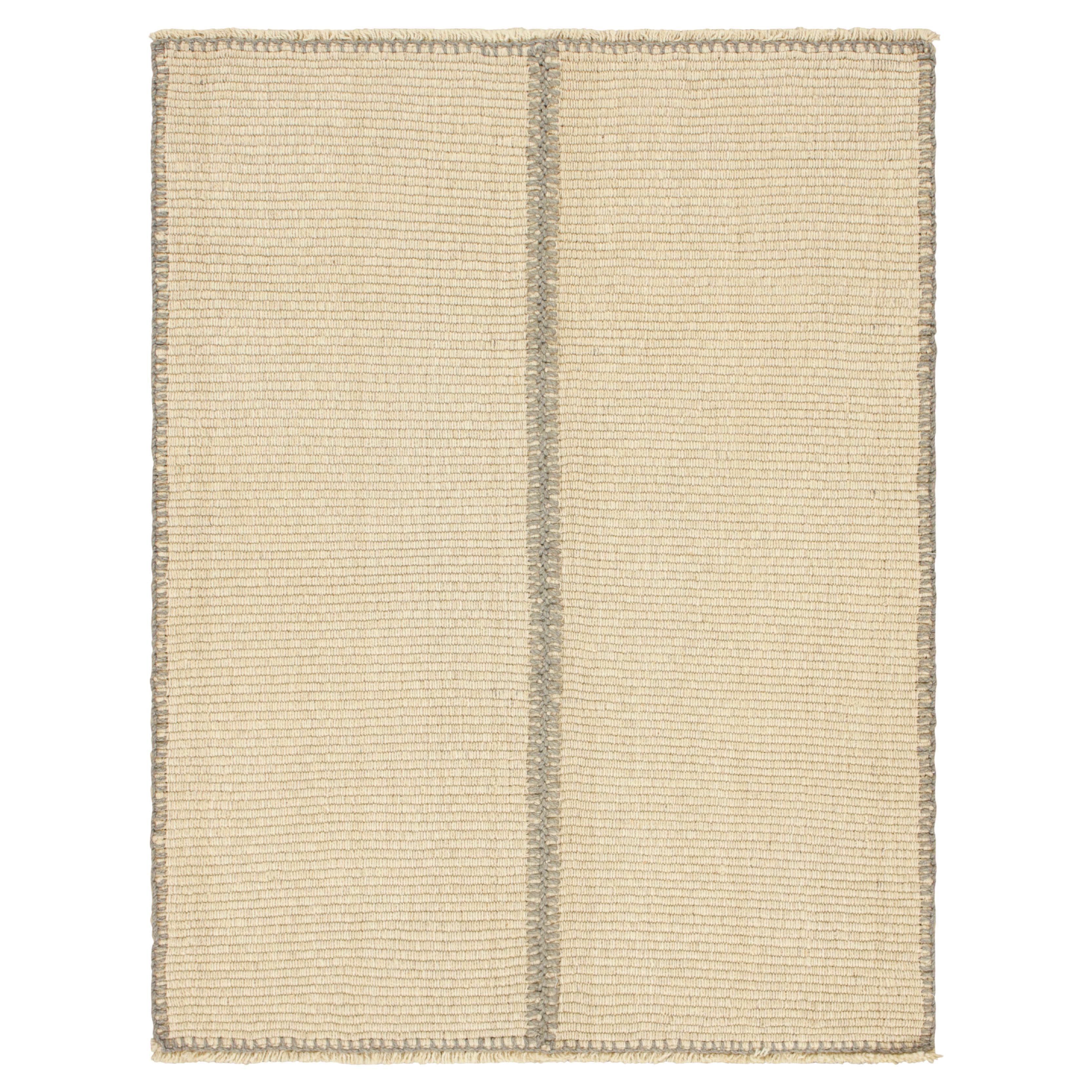 Rug & Kilim's Contemporary Kilim in Gray and Cream White Textural Stripes (Kilim contemporain à rayures texturales grises et blanches)