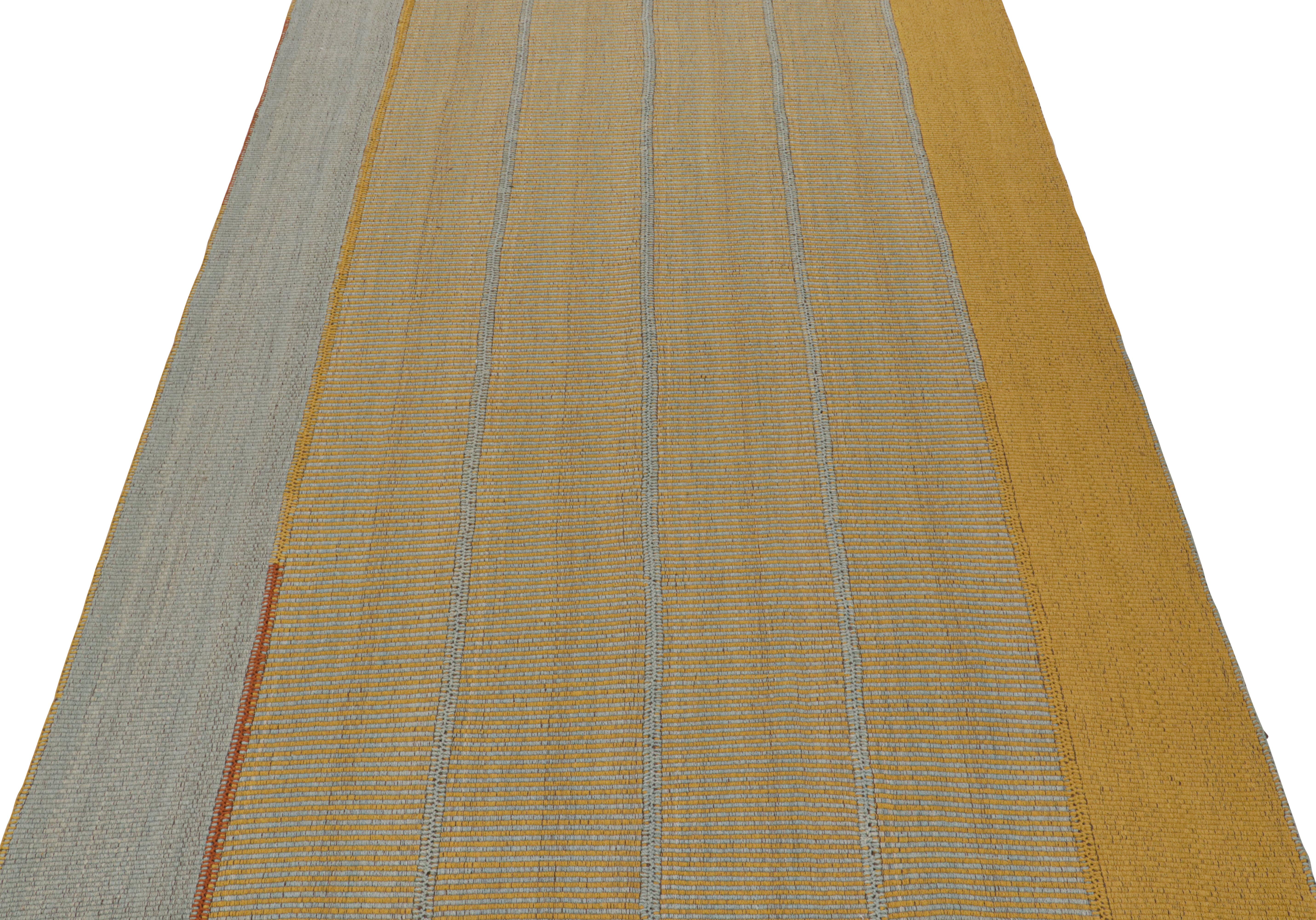 Hand-Woven Rug & Kilim’s Contemporary Kilim in Grey & Gold For Sale