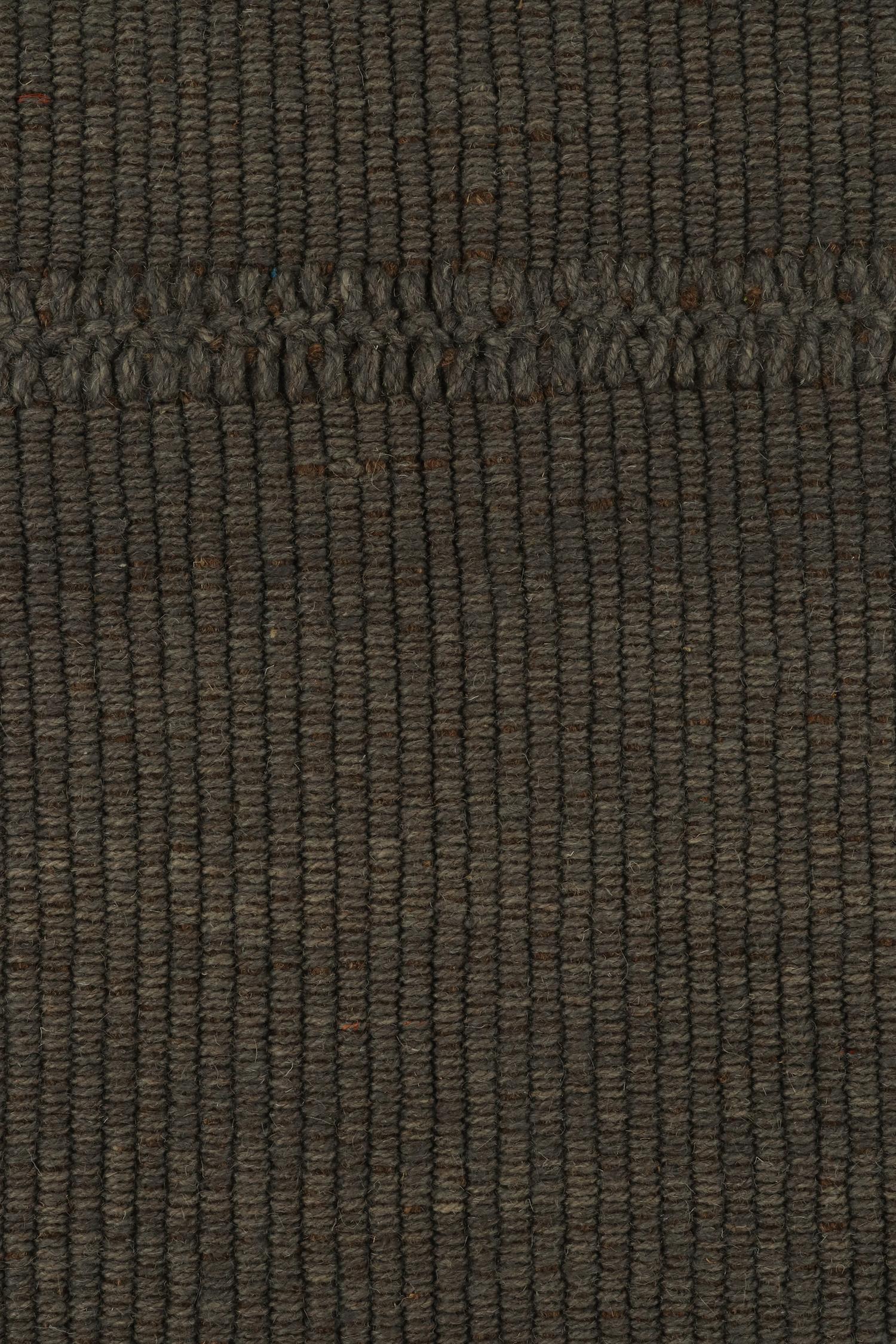 Teppich 
Kilims Zeitgenössischer Kelim in Grau mit braunen Akzenten (Handgeknüpft) im Angebot