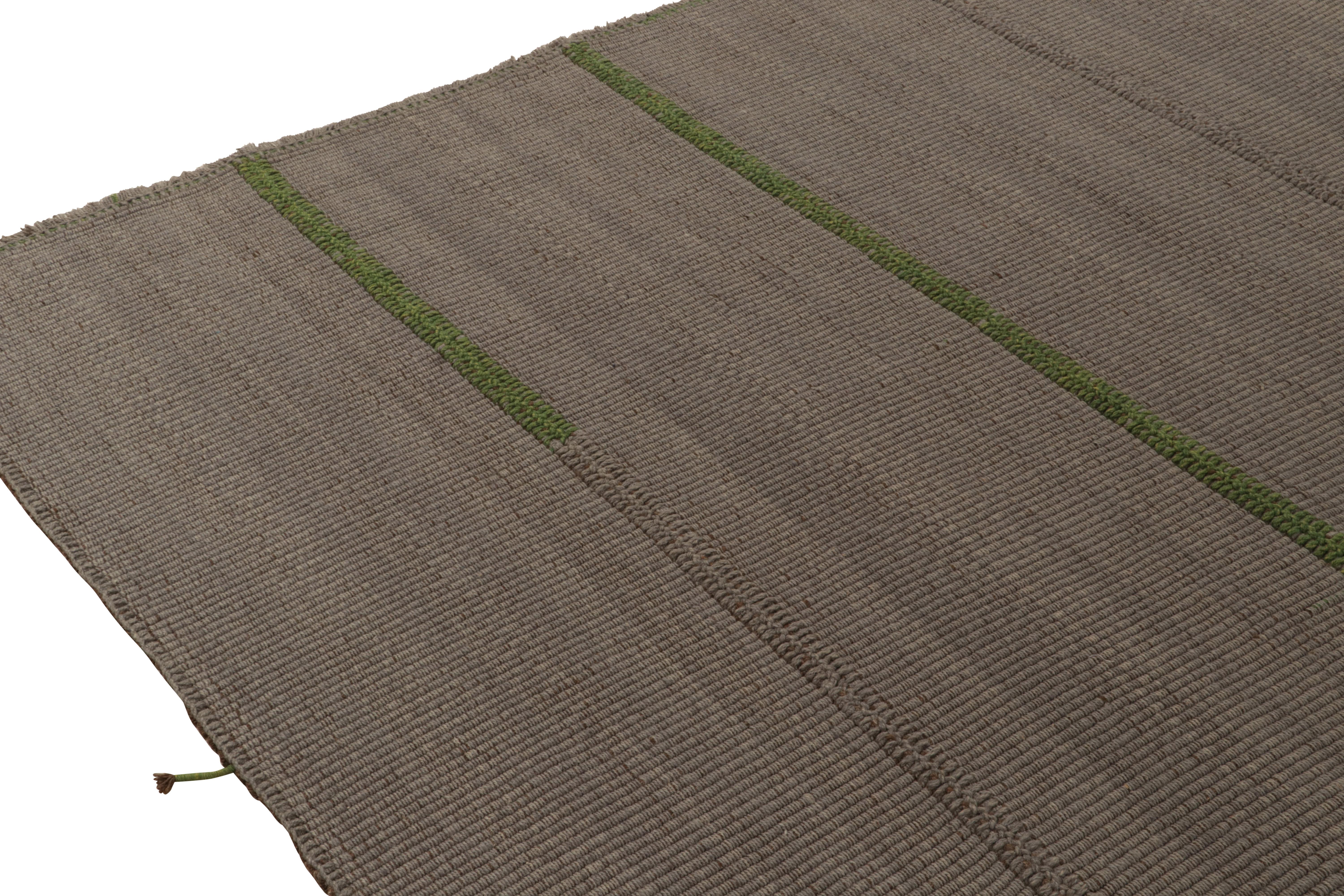 Rug & Kilims Contemporary Kilim in Grau mit grünen und braun-beigen Akzenten (Handgeknüpft) im Angebot