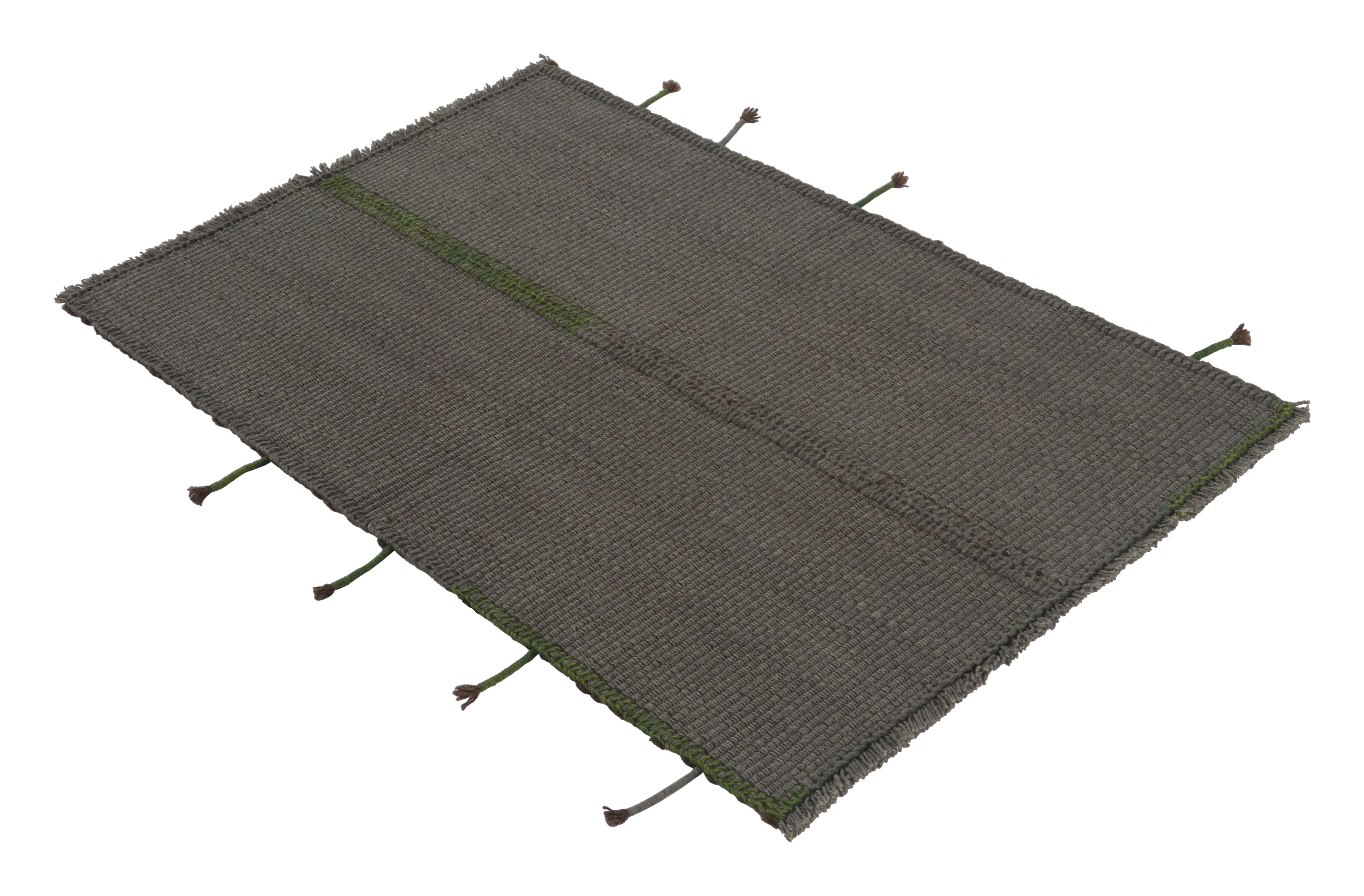 Tissé à la main en laine, ce kilim 3x4 de format cadeau fait partie d'une nouvelle collection contemporaine innovante à tissage plat de Rug & Kilim.
Sur le Design :
