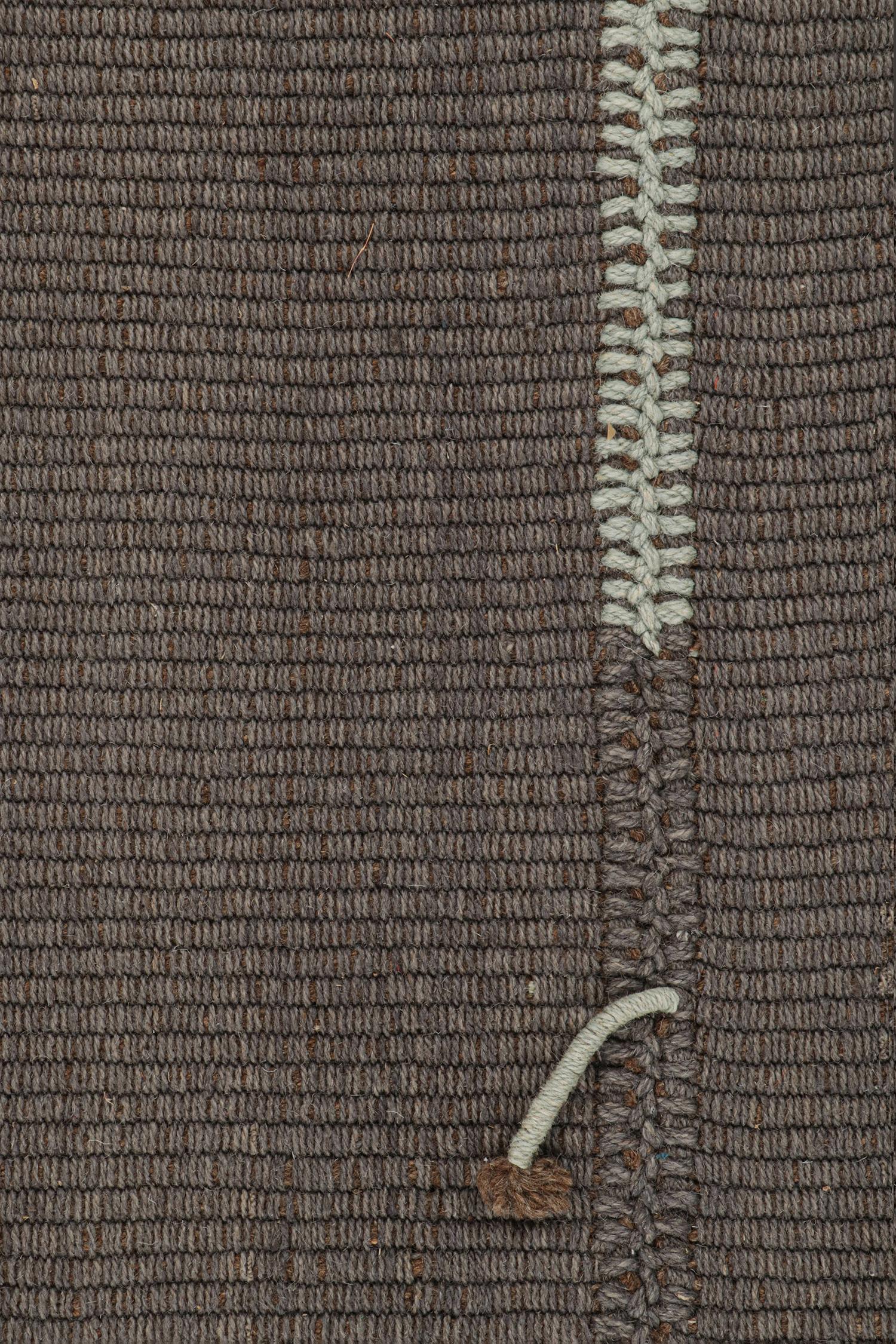 Kilim contemporáneo de Rug & Kilim en gris con detalles en azul cielo y marrón en Nuevo estado para la venta en Long Island City, NY