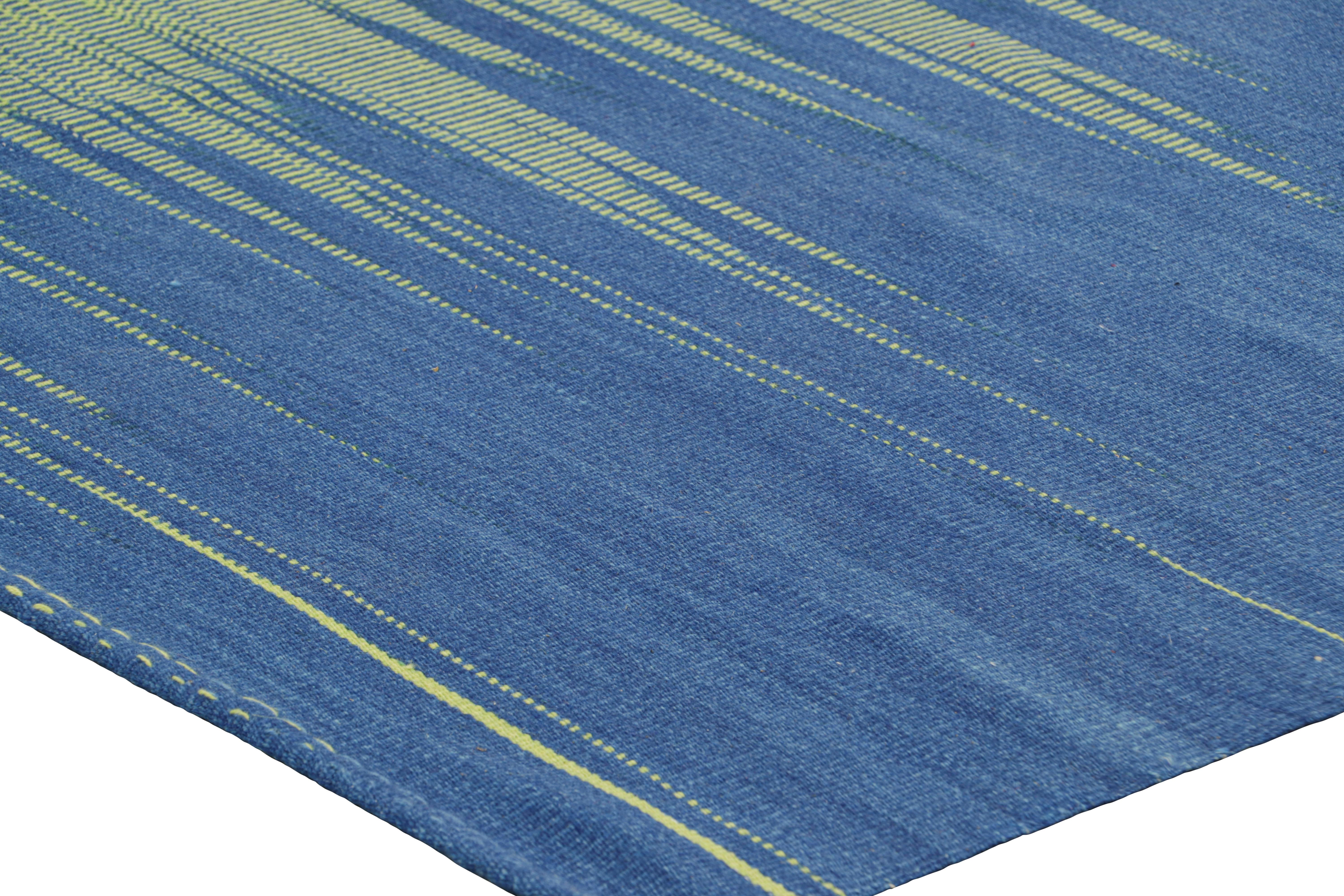 Kilim contemporáneo de Rug & Kilim en rayas verdes y azules y dibujo geométrico en Nuevo estado para la venta en Long Island City, NY