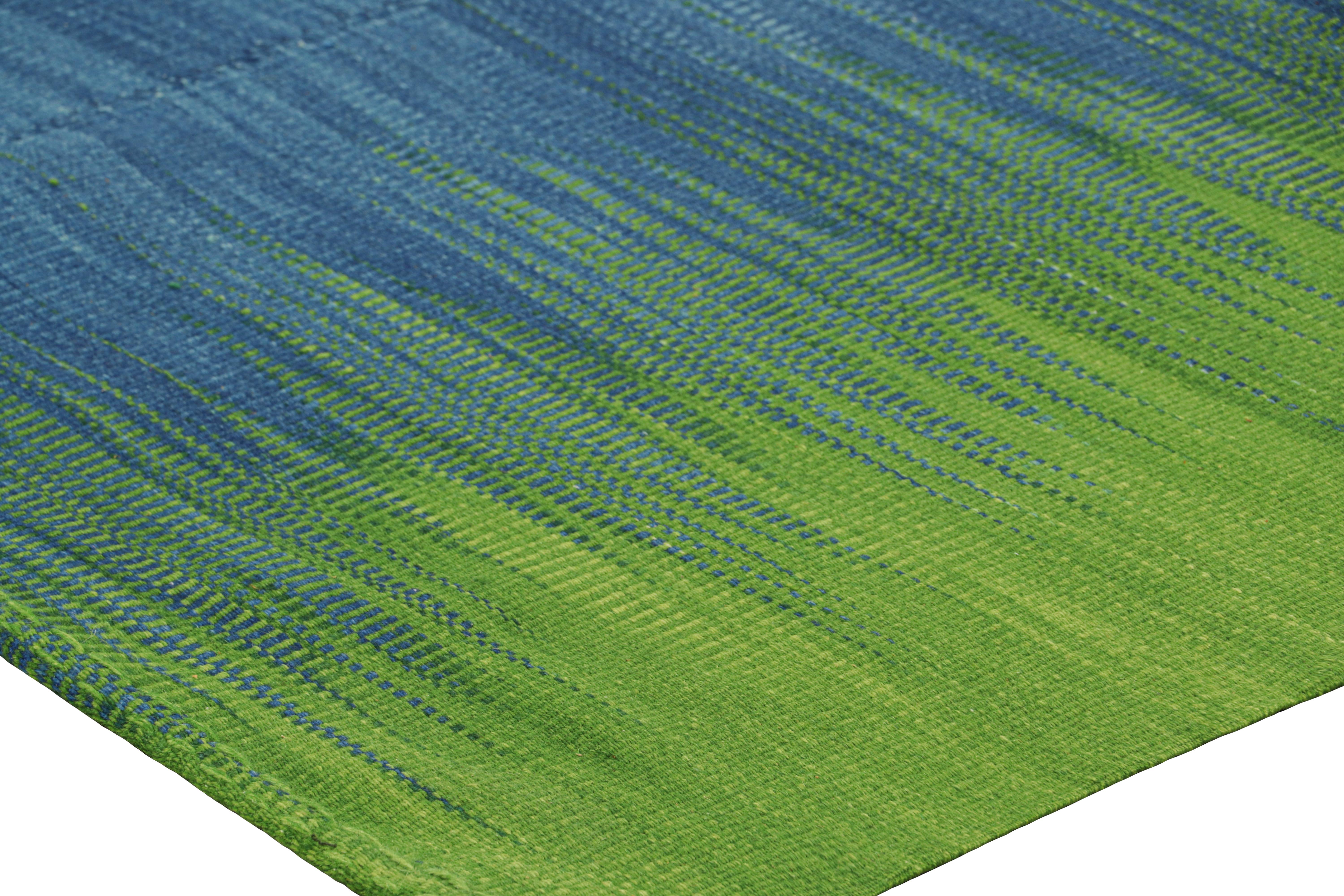 Kilim contemporáneo de Rug & Kilim en rayas verdes y azules y dibujo geométrico en Nuevo estado para la venta en Long Island City, NY