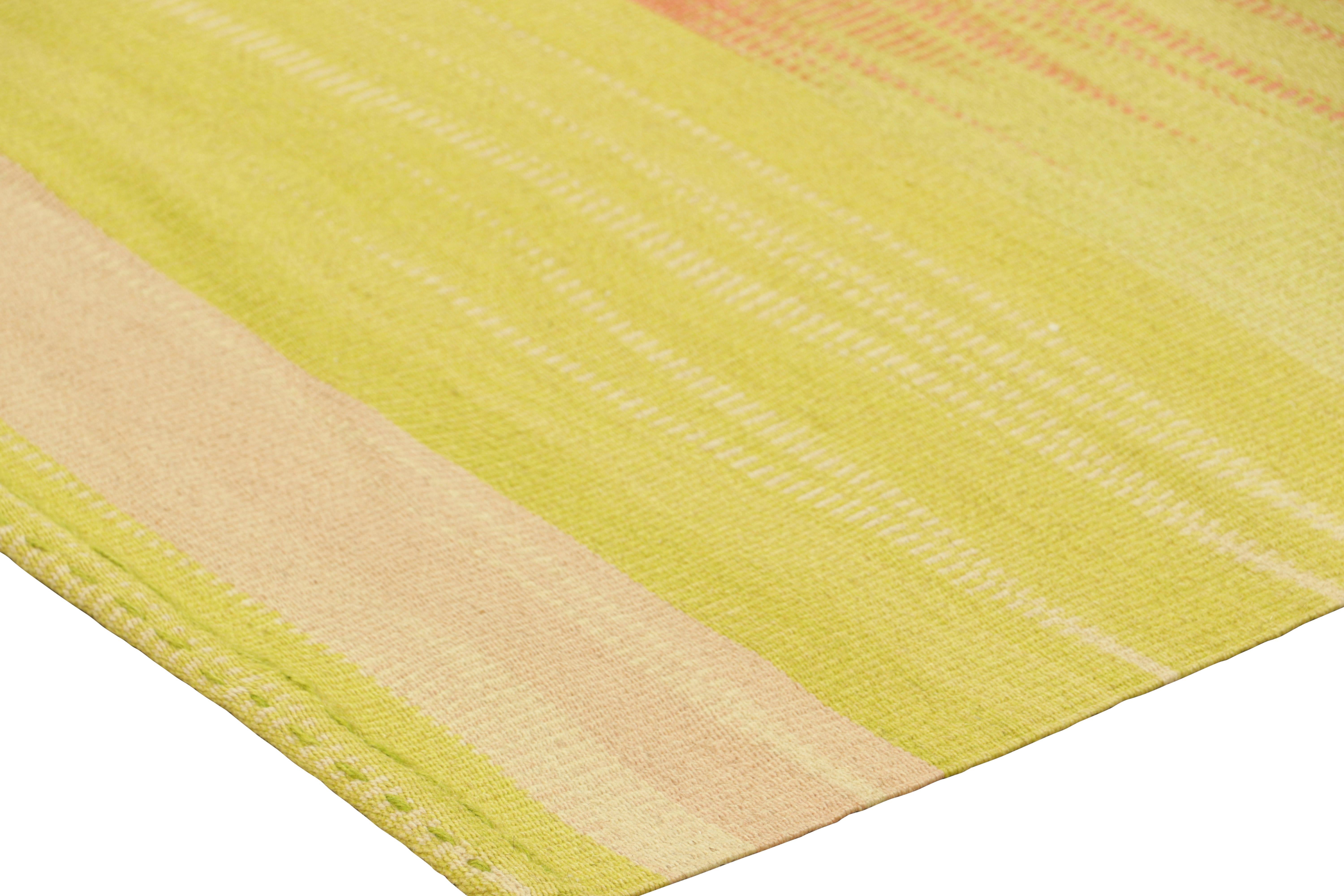 Rug & Kilim's Contemporary Kilim in Grün und Rosa Streifen und Geometrischem Muster im Zustand „Neu“ im Angebot in Long Island City, NY