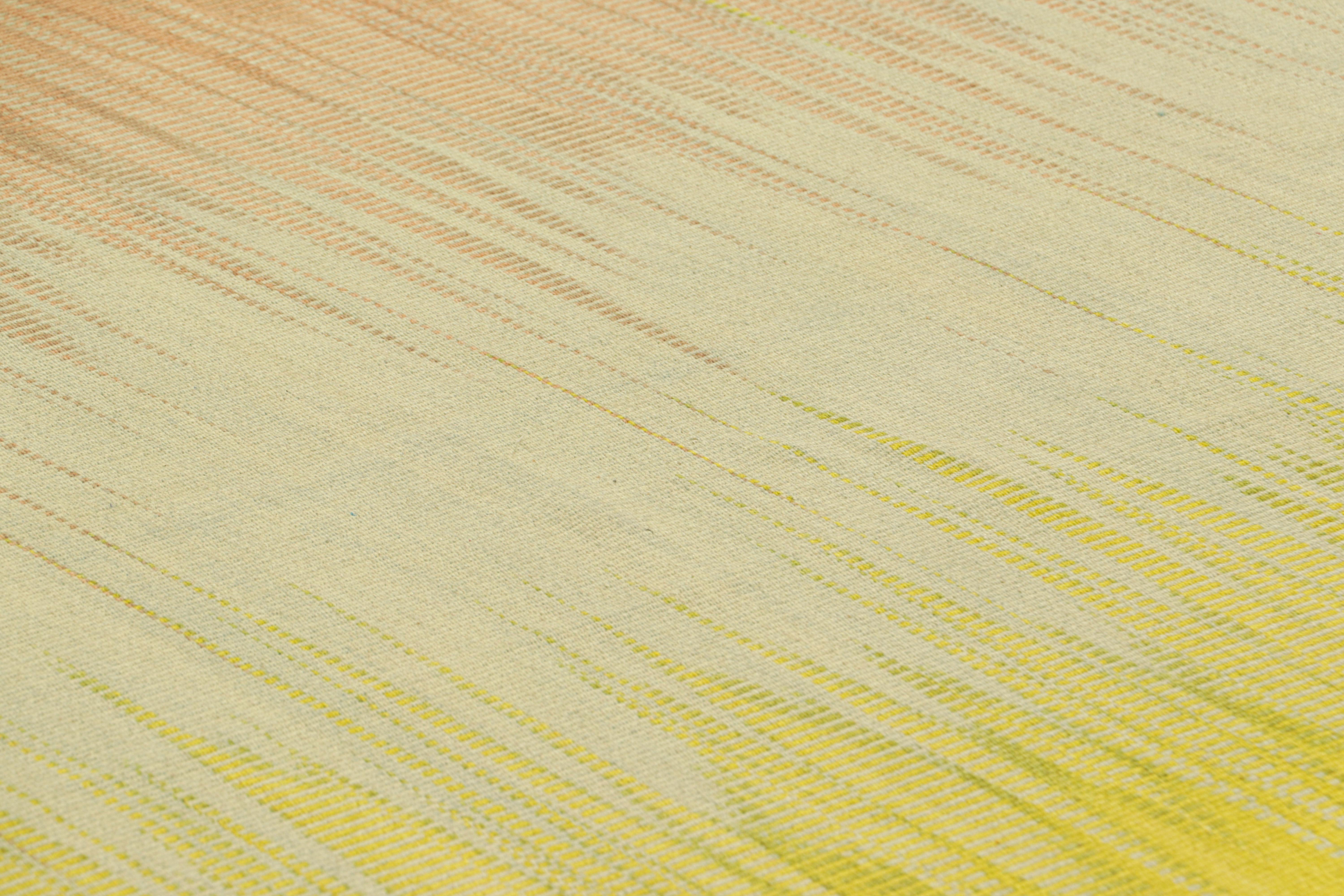 Tessuto a mano in lana, questo kilim 5x8 fa parte di una nuova collezione contemporanea a trama piatta di Rug & Kilim.

Sul design: 

Questa rivisitazione moderna della classica tessitura a pannelli presenta un favoloso e unico gioco di righe