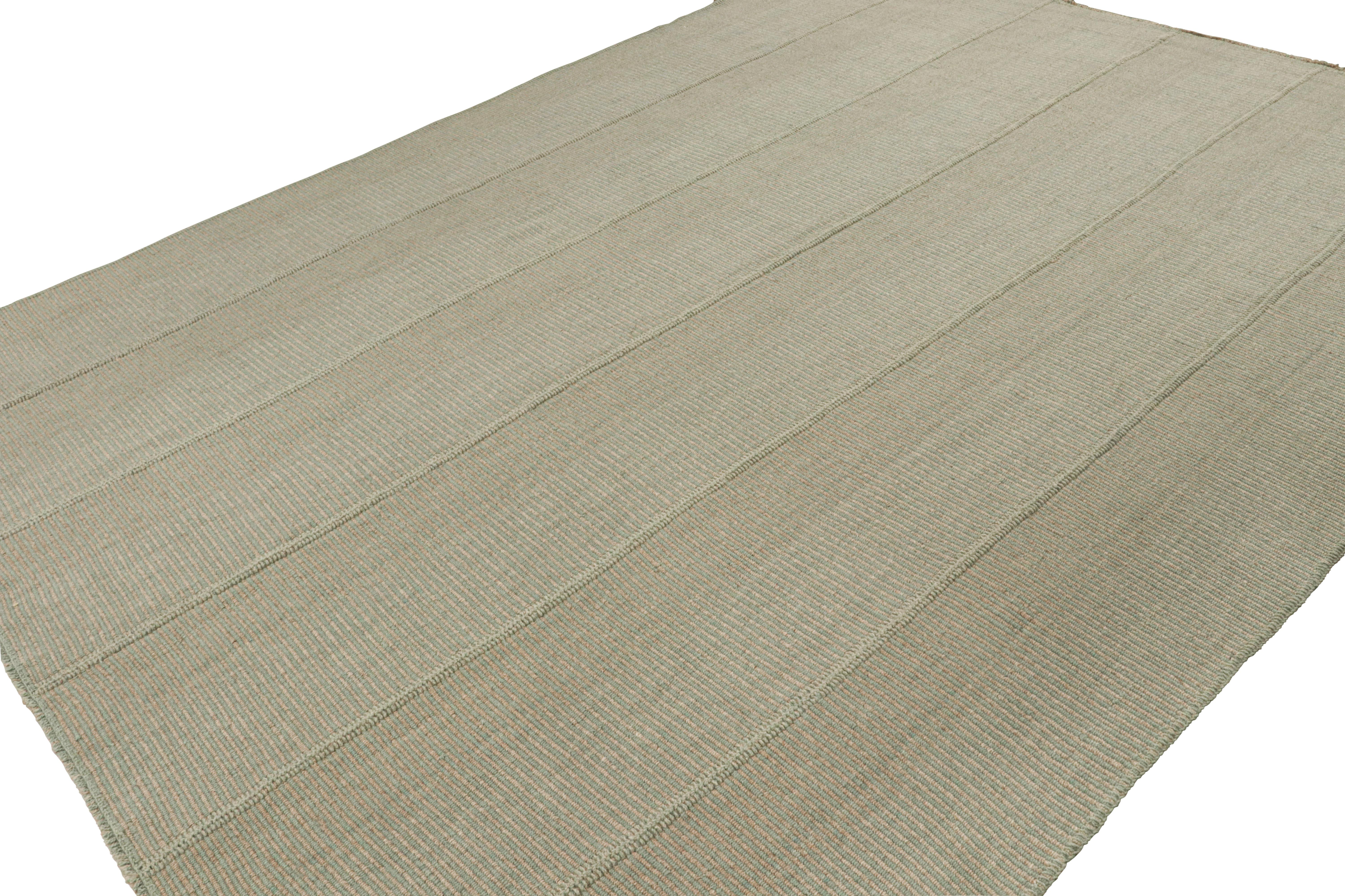 Tissé à la main en laine, un Kilim 10×14 en vert avec des accents beiges, issu d'une nouvelle ligne audacieuse de tissages plats contemporains, 'Rez Kilim', par Rug & Kilim.
Sur le design :  Notre dernier 