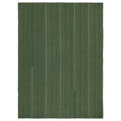Rug & Kilim's Contemporary Kilim in Grün mit dezentem Streifenmuster
