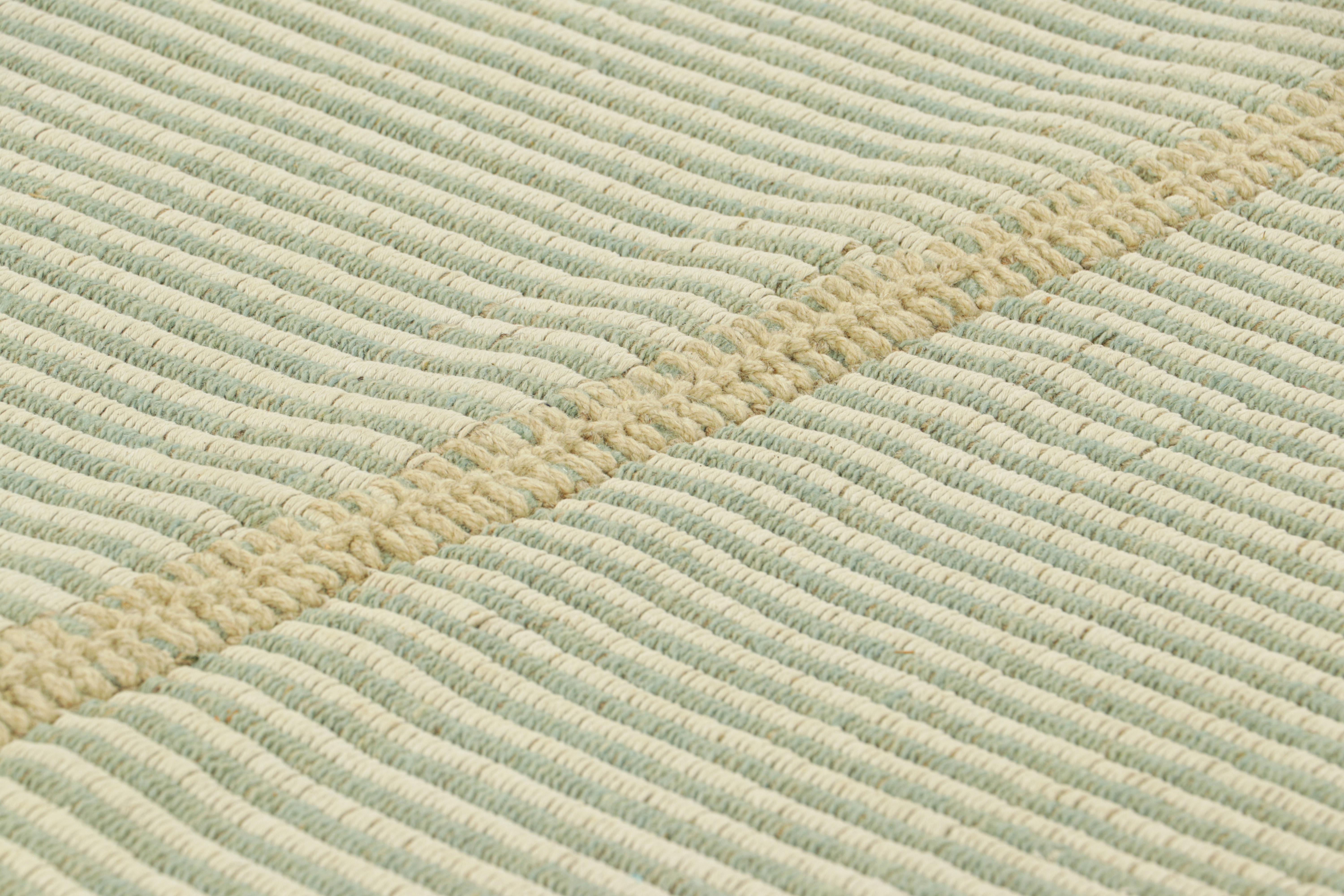 Tessuto a mano in lana, questo Kilim 3x4 fa parte di una nuova ed entusiasmante collezione a tessitura piatta personalizzabile di Rug & Kilim.

Sul design:

