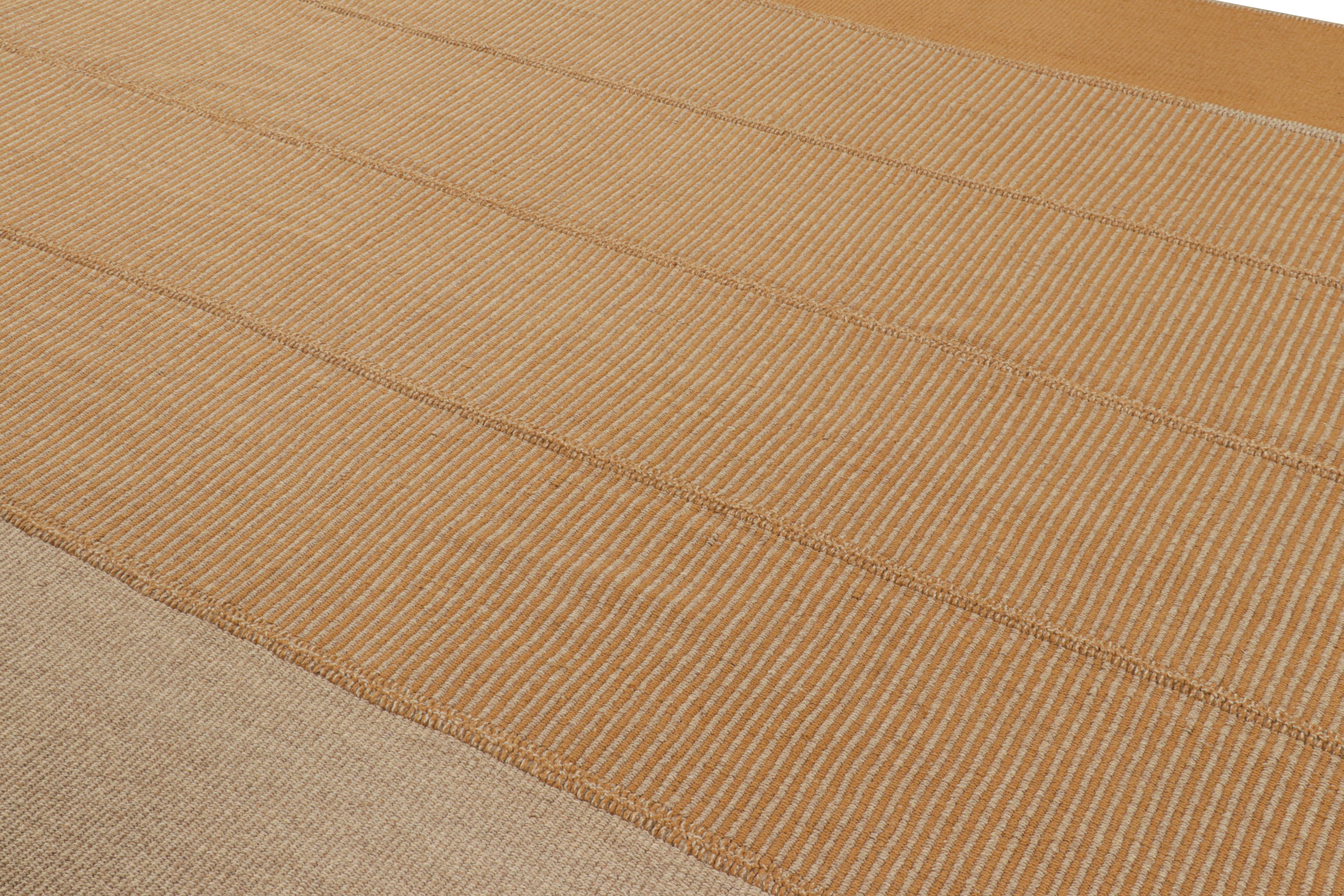 Handgewebte Wolle, ein 10x14-Kilim-Design aus einer originellen neuen zeitgenössischen Flachgewebe-Kollektion von Rug & Kilim.

Über das Design: 

Diese liebevoll Rez Kilims