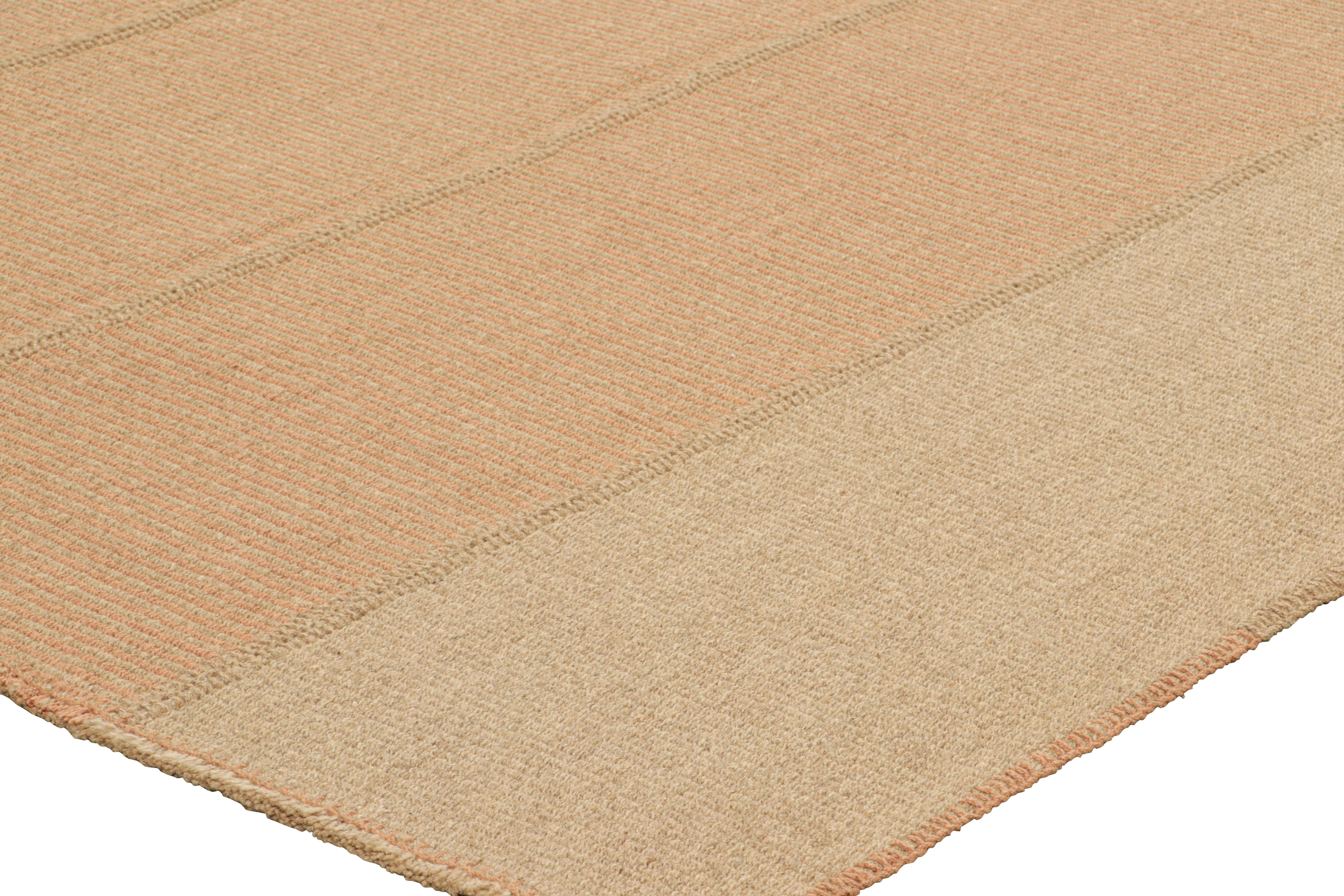 Rug & Kilim's Contemporary Kilim in Pink and Beige-Brown Textural Stripes (Kilim contemporain à rayures texturées roses et beige-brun) Neuf - En vente à Long Island City, NY