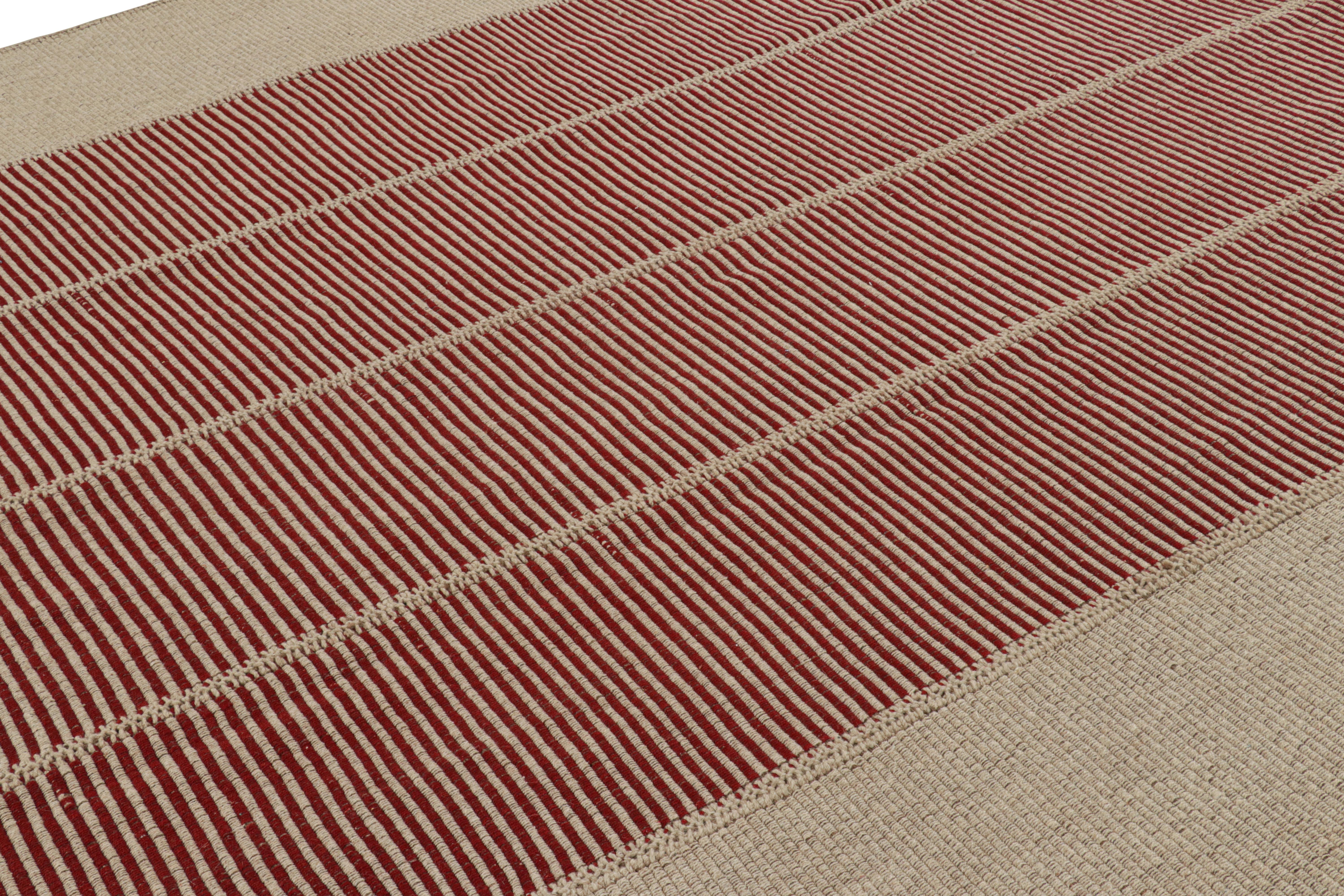 Tissé à la main en laine, un design Kilim 10x14 d'une nouvelle collection contemporaine inventive de Rug & Kilim.

Sur le Design : 

Surnommée 