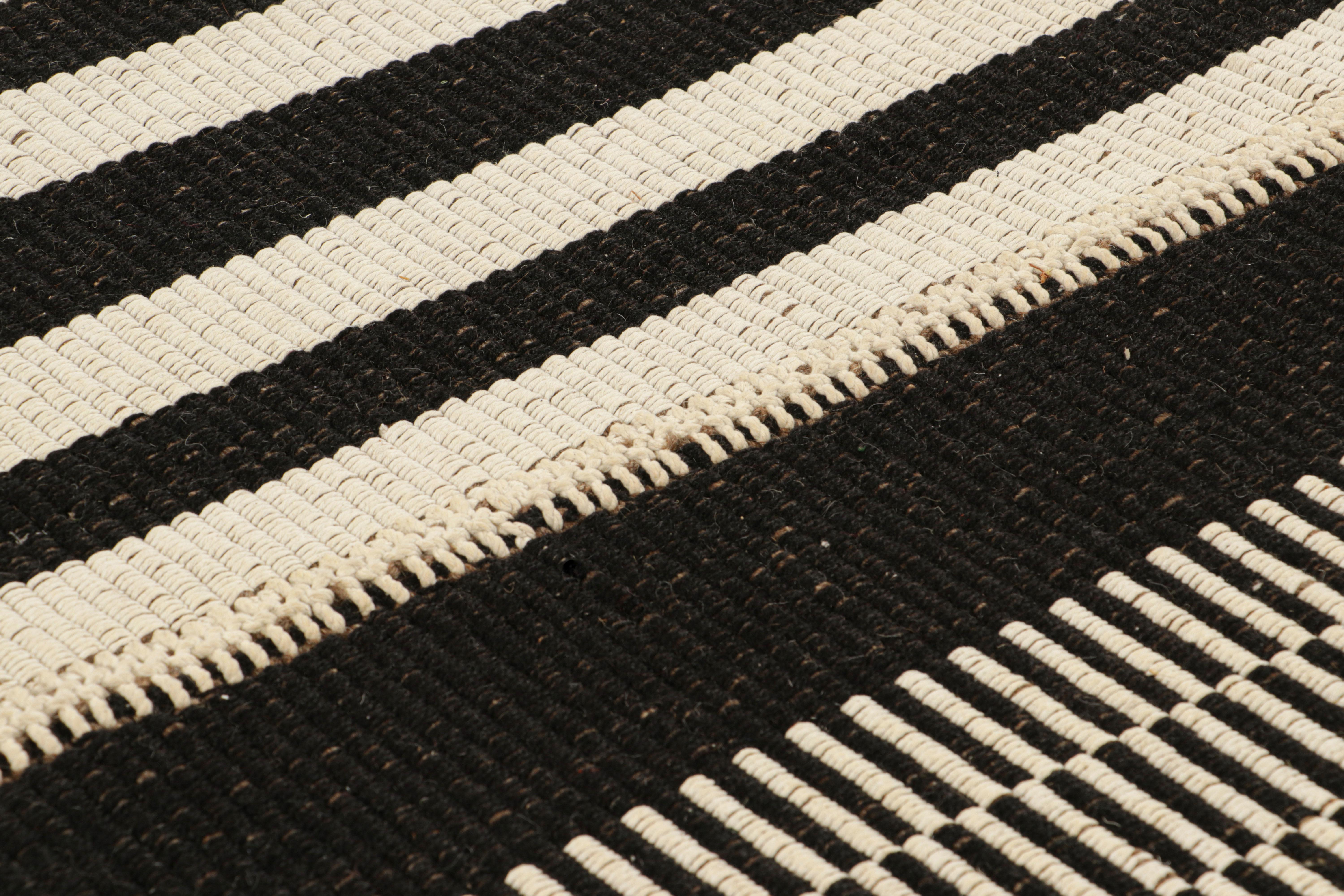 Rug & Kilim’s Contemporary Kilim in White and Black Textural Stripes In New Condition For Sale In Long Island City, NY