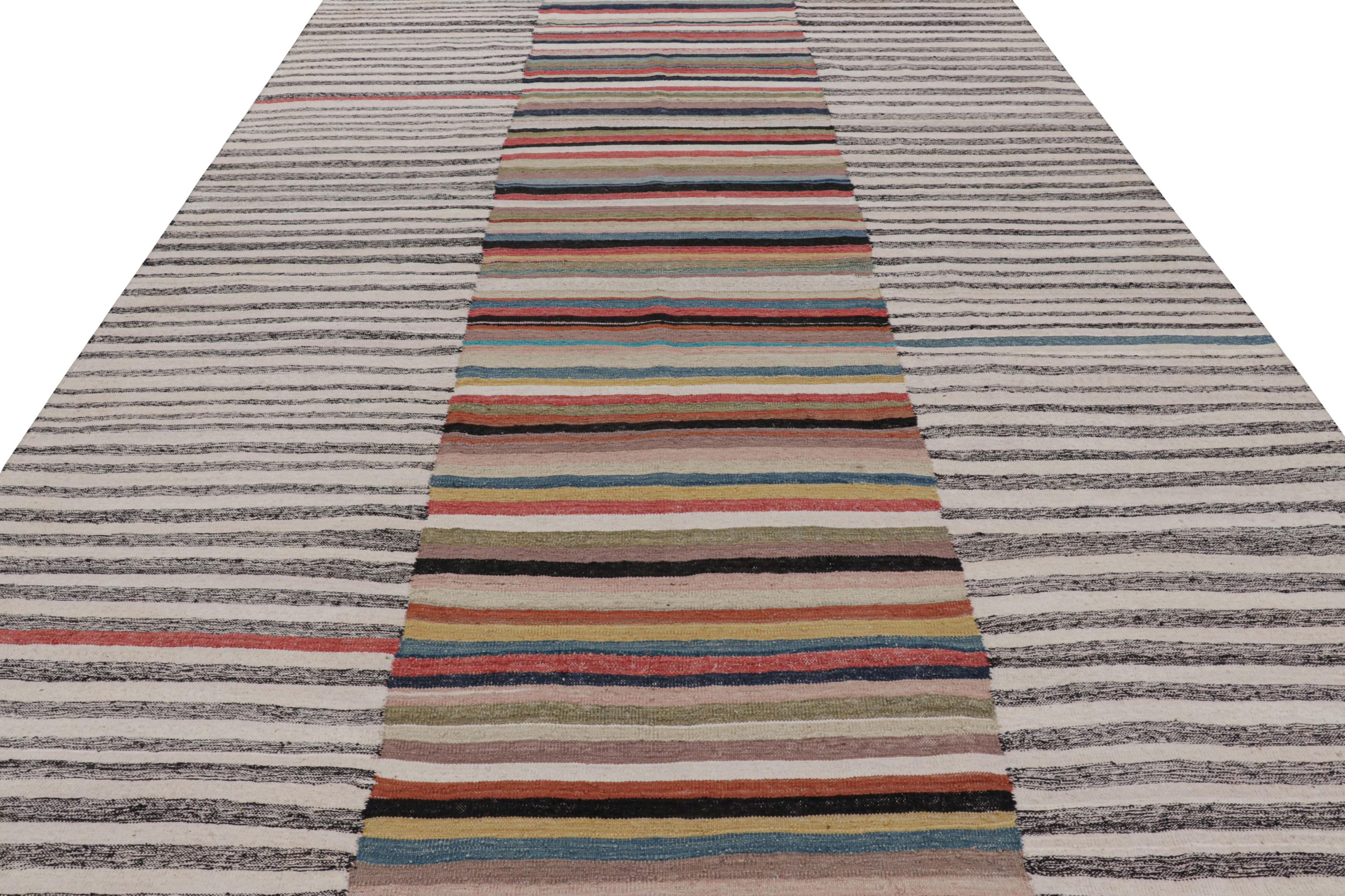 Rug & Kilim's Contemporary Kilim in Weiß mit polychromen Streifen und Paneelen (Afghanisch) im Angebot