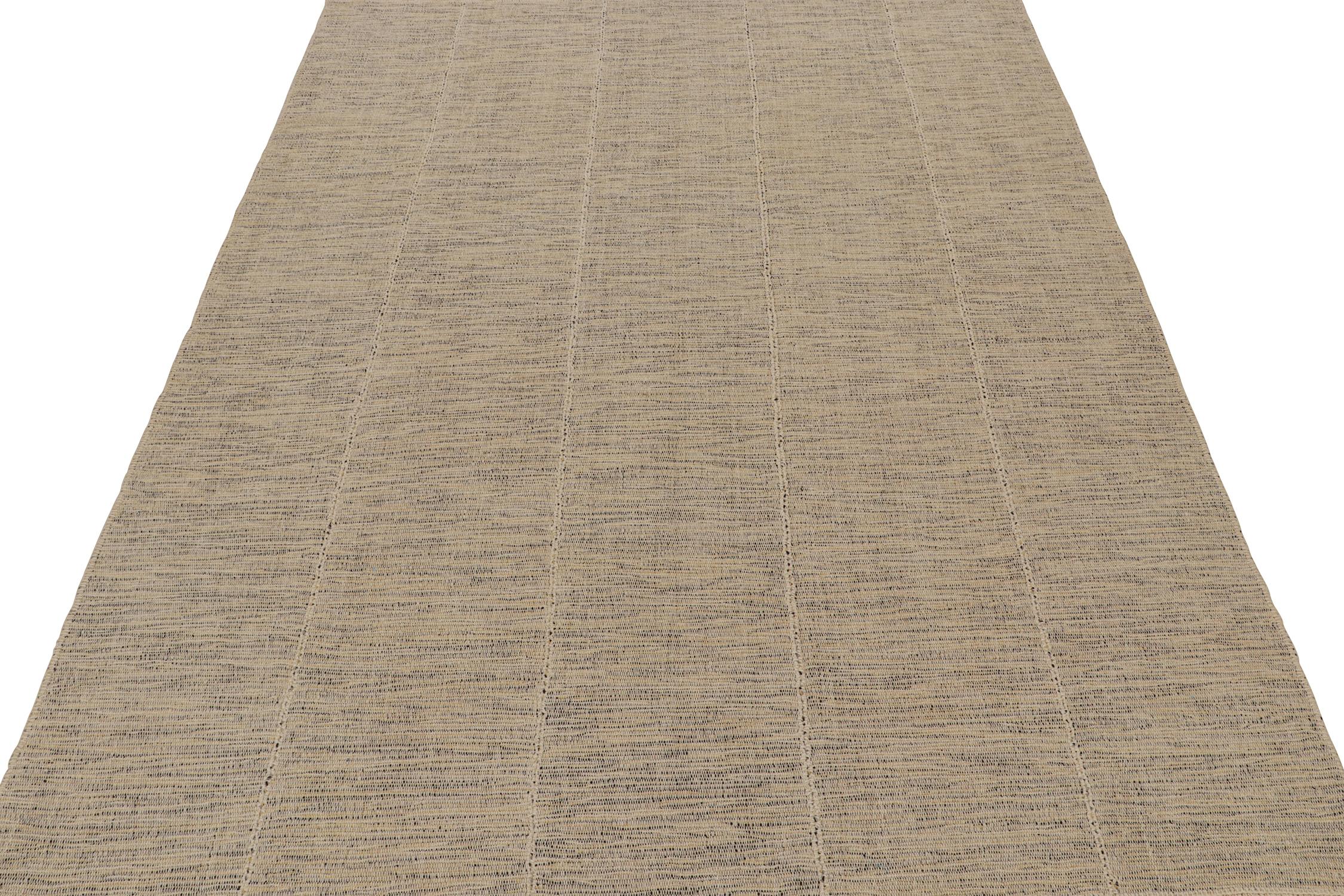 Handwoven in wool, this 9x12 Kilim is from a bold new line of contemporary flatweaves by Rug & Kilim.
Further on the design

The “Rez Kilim” connotes a modern take on classic panel weaving. This edition enjoys comfortable tones of beige with