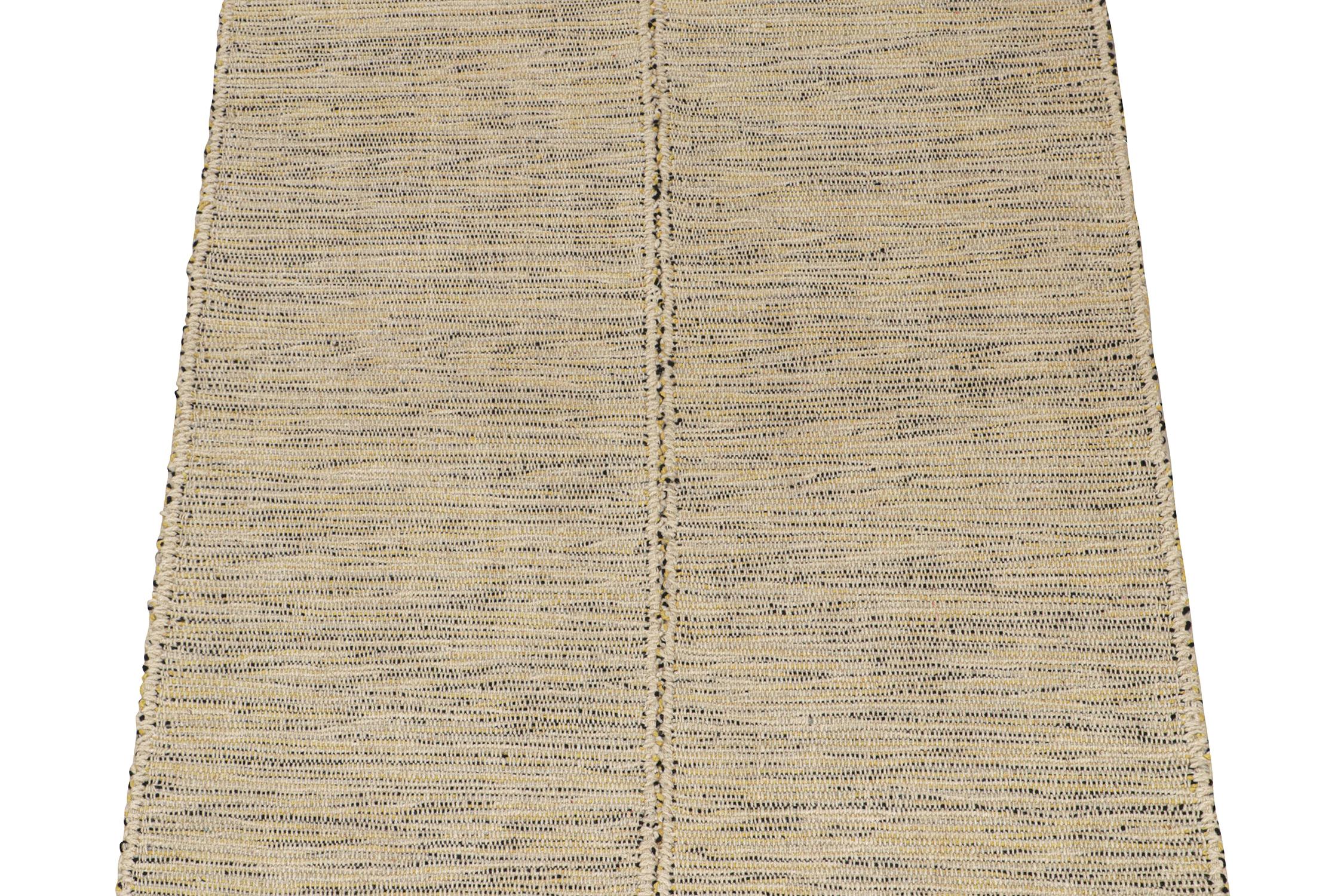 Tissé à la main en laine, ce kilim 4x5 fait partie d'une nouvelle ligne audacieuse de tissages plats contemporains de Rug & Kilim.
Plus loin dans le Design :

Le 