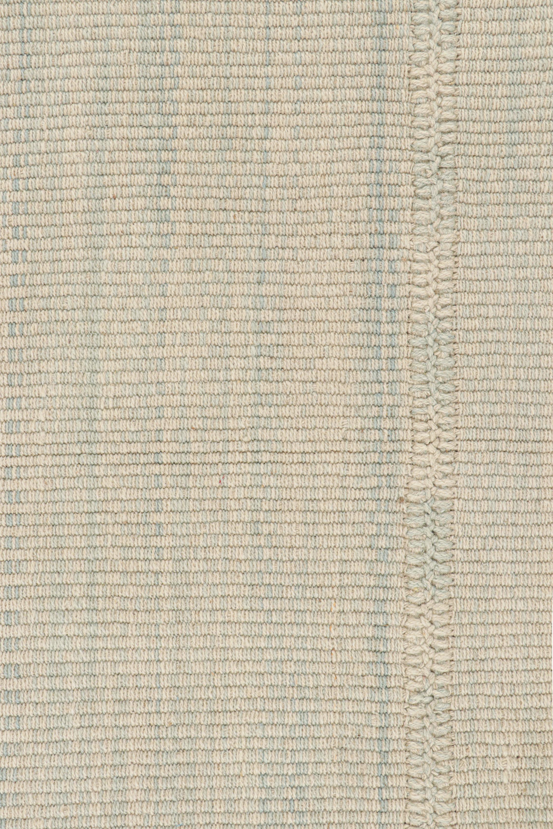 Alfombra kilim contemporánea de rayas azules y beige de Rug & Kilim en Nuevo estado para la venta en Long Island City, NY