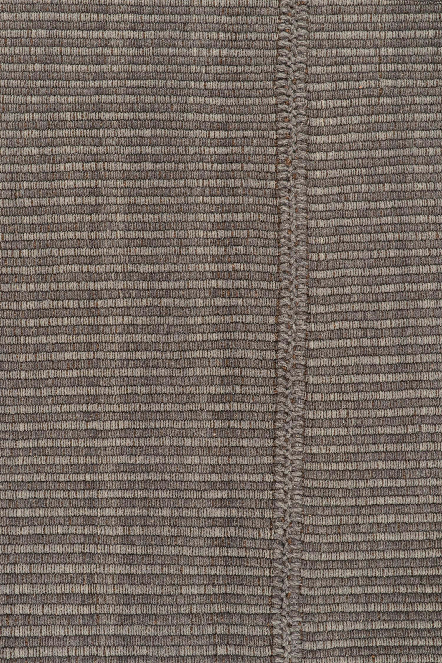 Tapis Kilim contemporain de Rug & Kilim en gris avec des accents bruns Neuf - En vente à Long Island City, NY