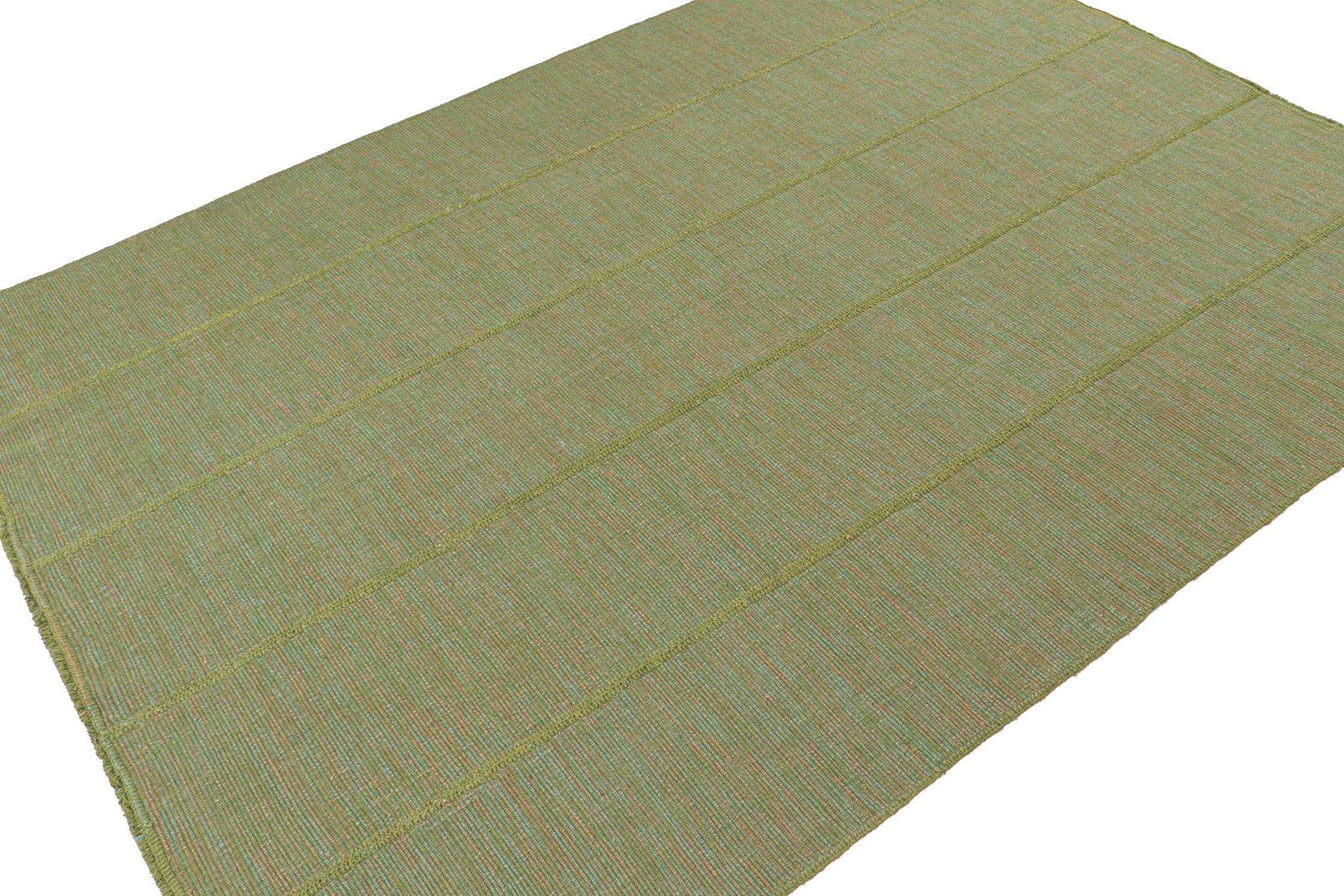 Moderne Rug & Kilim’s Contemporary Kilim Rug in Green with Teal and Pink Accents en vente