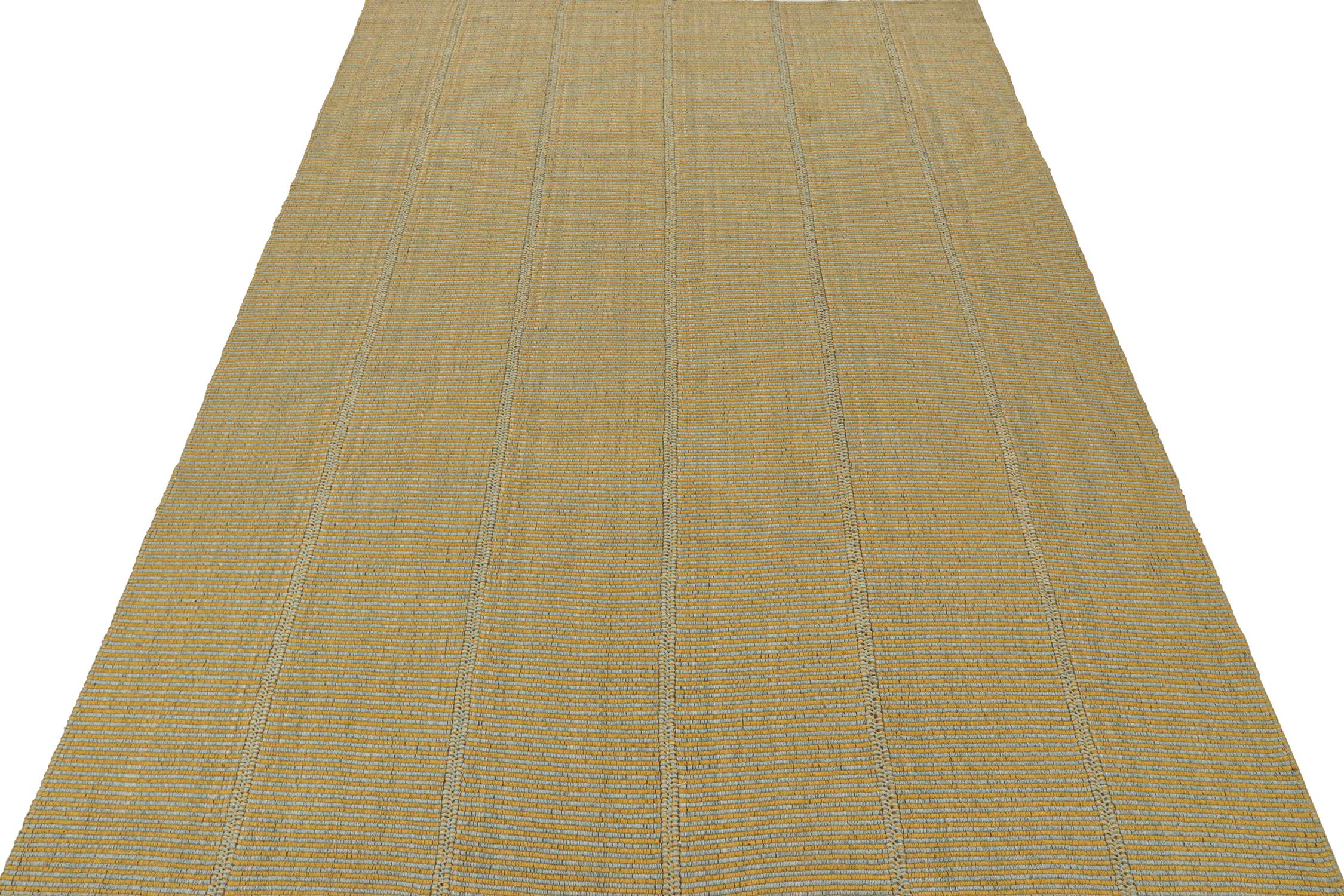 Moderne Rug & Kilim’s Contemporary Kilim Rug in Mustard with Sky Blue Stripes en vente